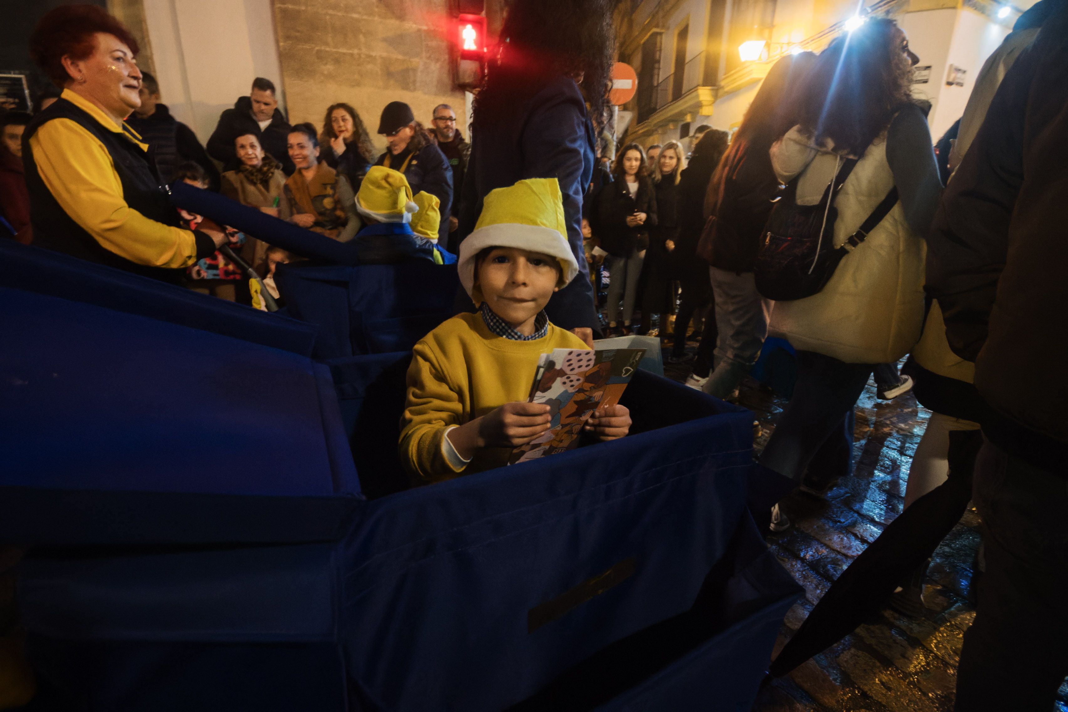 La cabalgata de la Cartera Real a su paso por las calles de Jerez