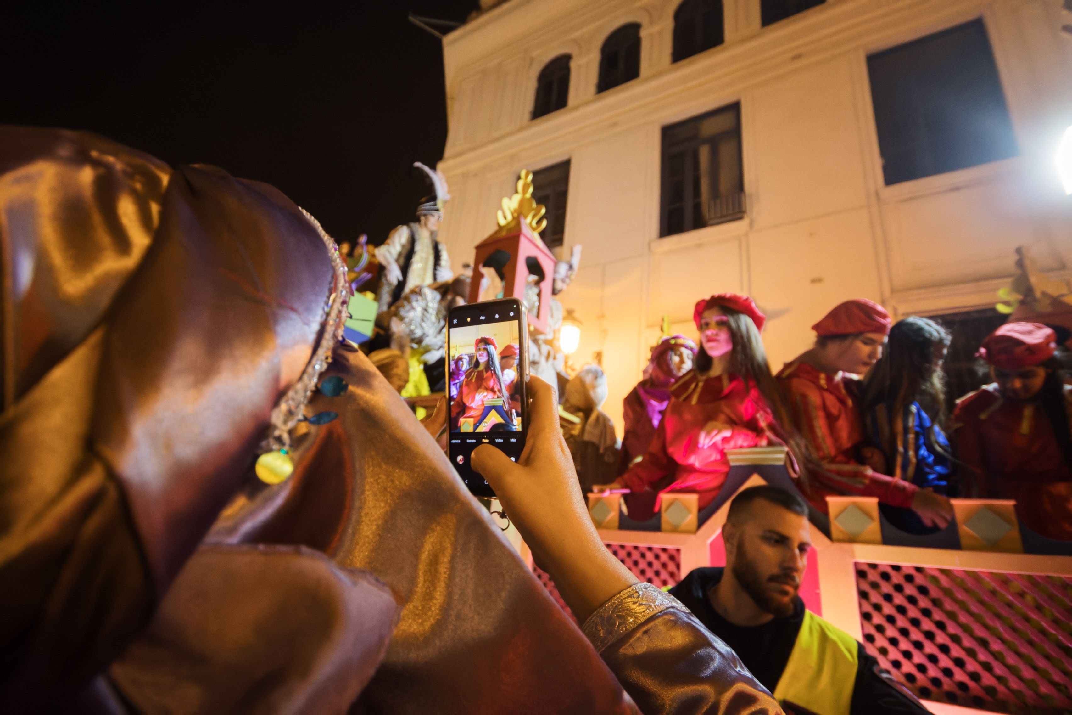 La cabalgata de la Cartera Real a su paso por las calles de Jerez