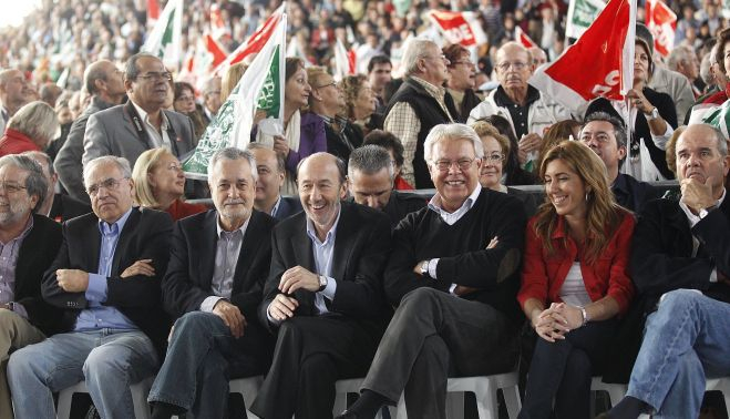 Guerra, Griñán, Rubalcaba, González, Díaz y Espadas en noviembre de 2011.PSOE