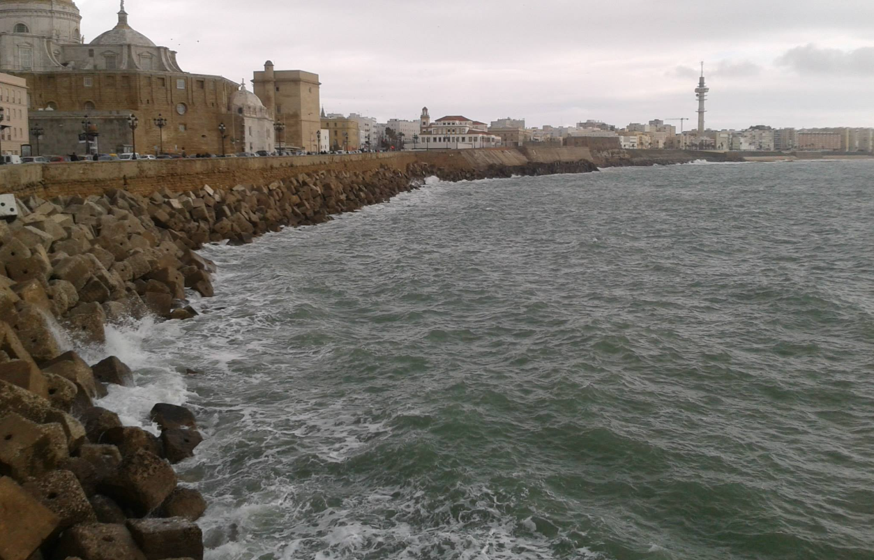Cádiz se encuentra entre las ciudades destacadas en el estudio sobre localidades educadas y maleducadas.
