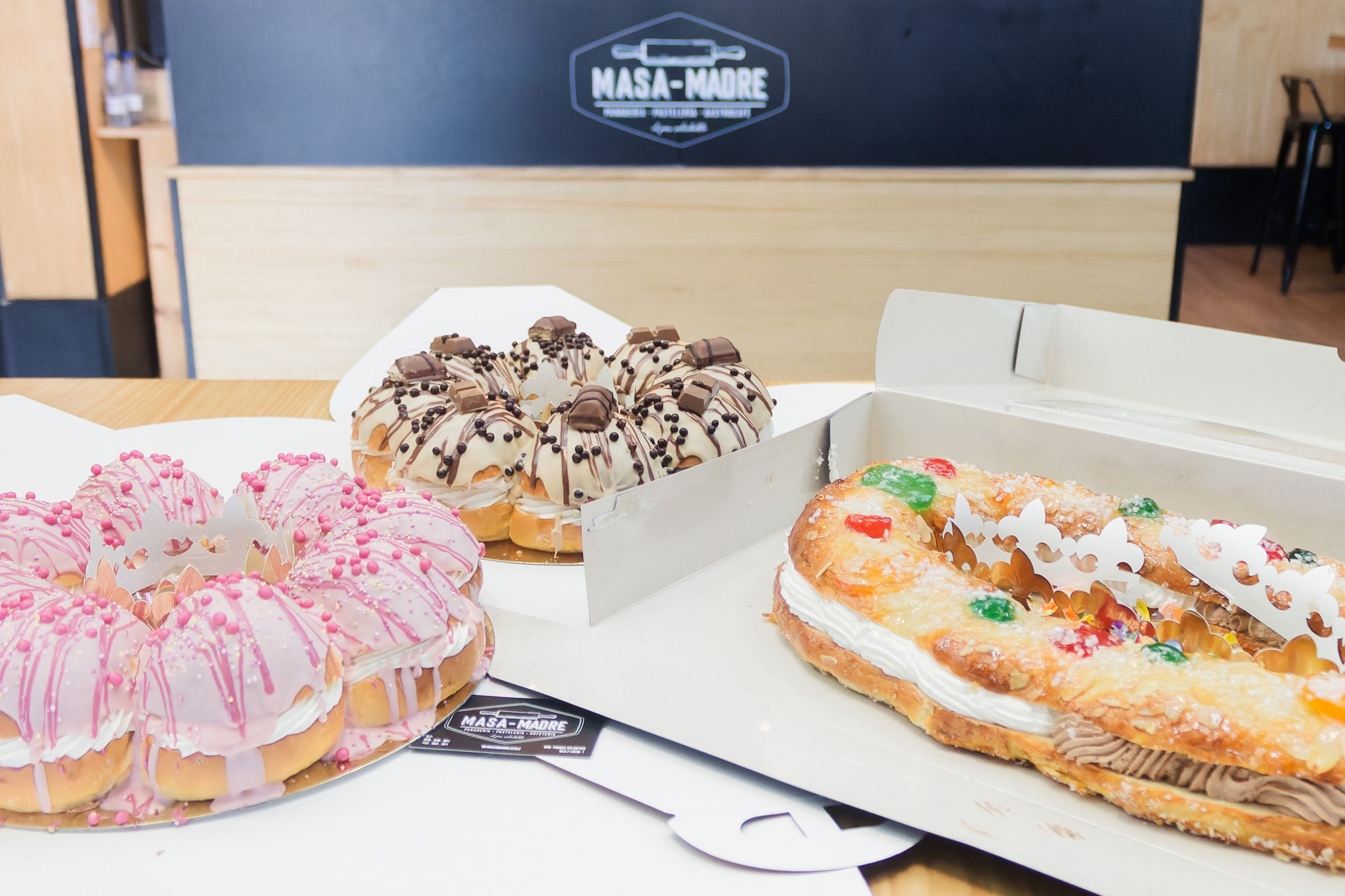 Roscones de reyes de la panadería y pastelería Masa Madre de Jerez.