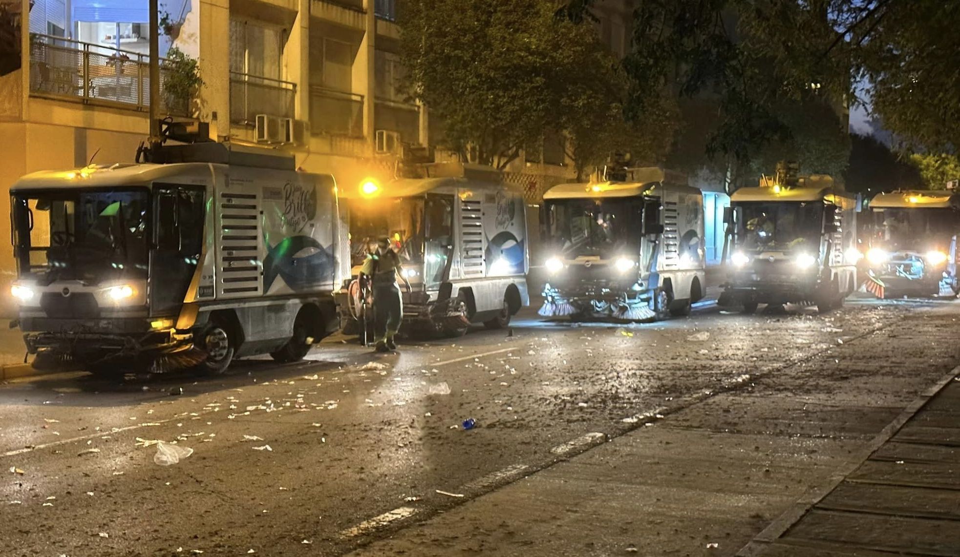 Dispositivo de limpieza tras la cabalgata de Reyes Magos.