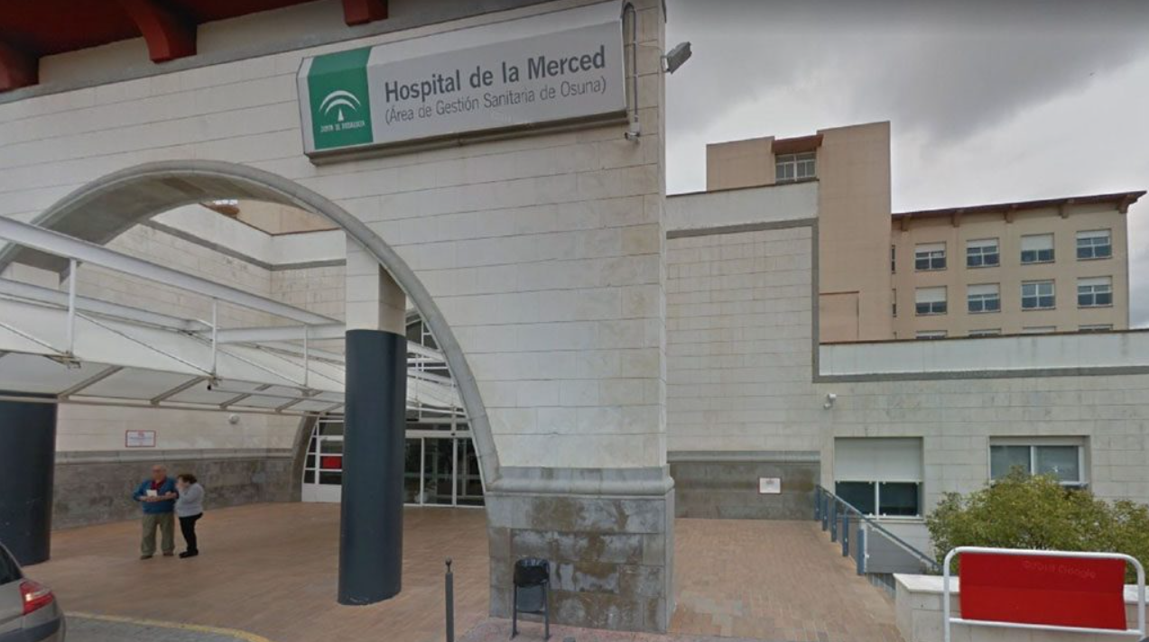 Imagen del Hospital de La Merced en Osuna, donde están ingresados los heridos.