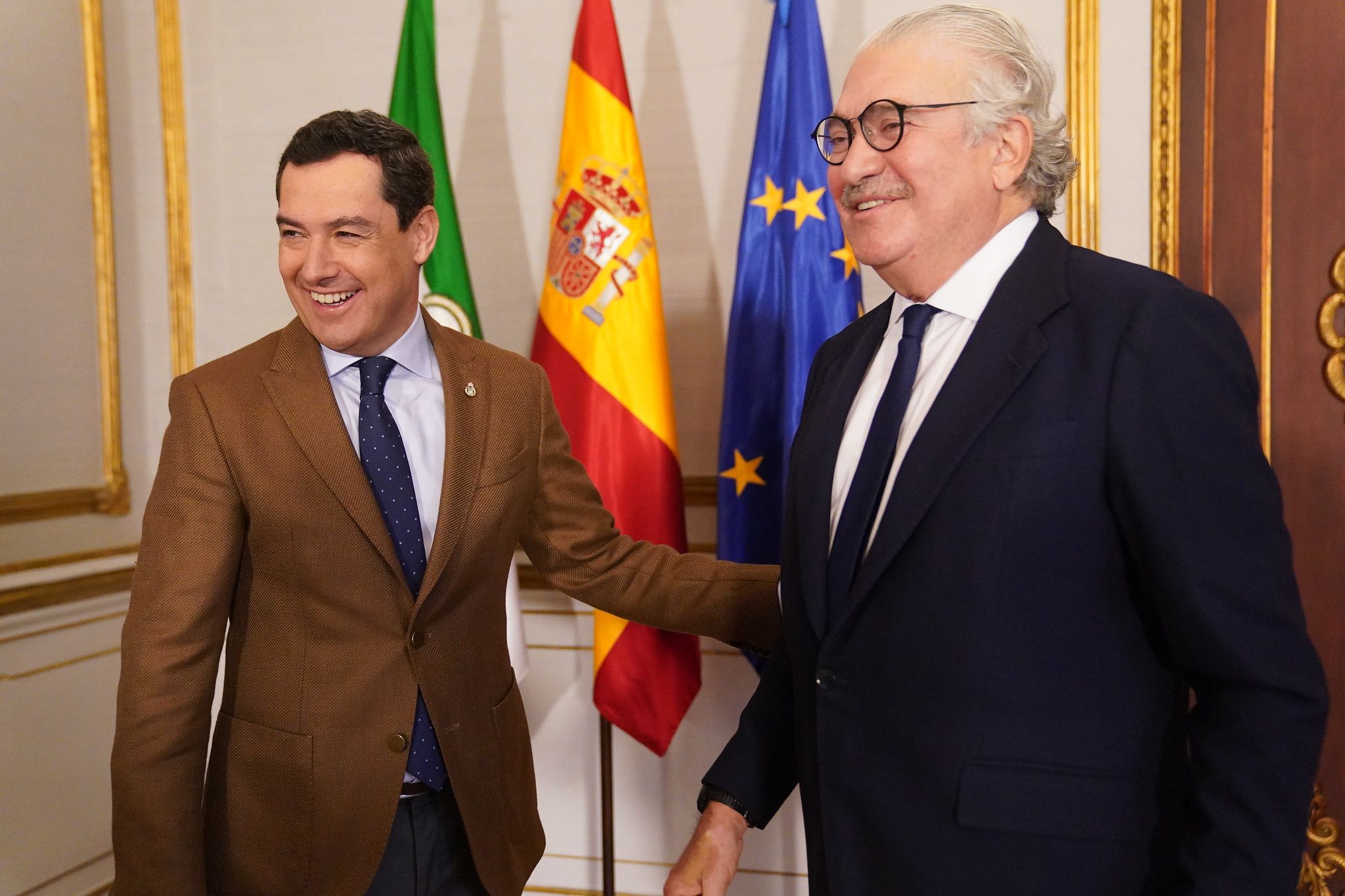 El consejero delegado de Endesa, José Bogas, ha expuesto al presidente de la Junta de Andalucía, Juan Manuel Moreno la apuesta de la compañía en el territorio.  JUNTA DE ANDALUCIA