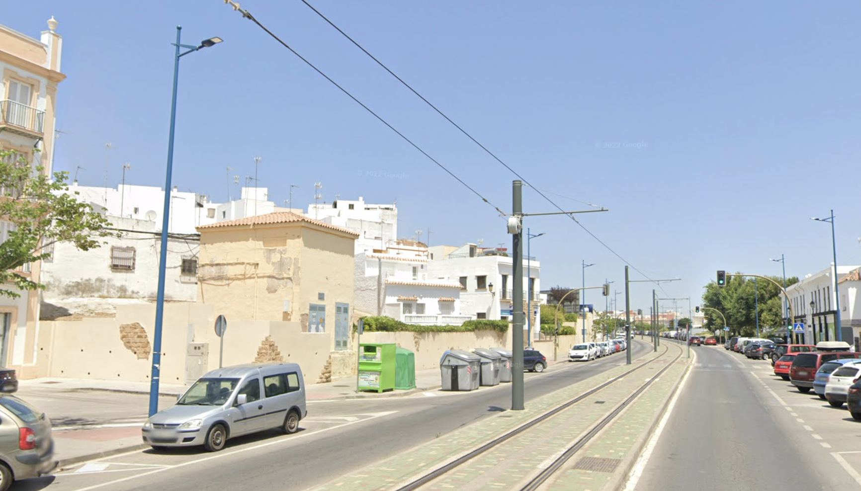 Avenida Reyes Católicos en Chiclana, uno de los lugares donde una vecina ha sido testigo de agresiones a una mujer.  GOOGLEMAPS 