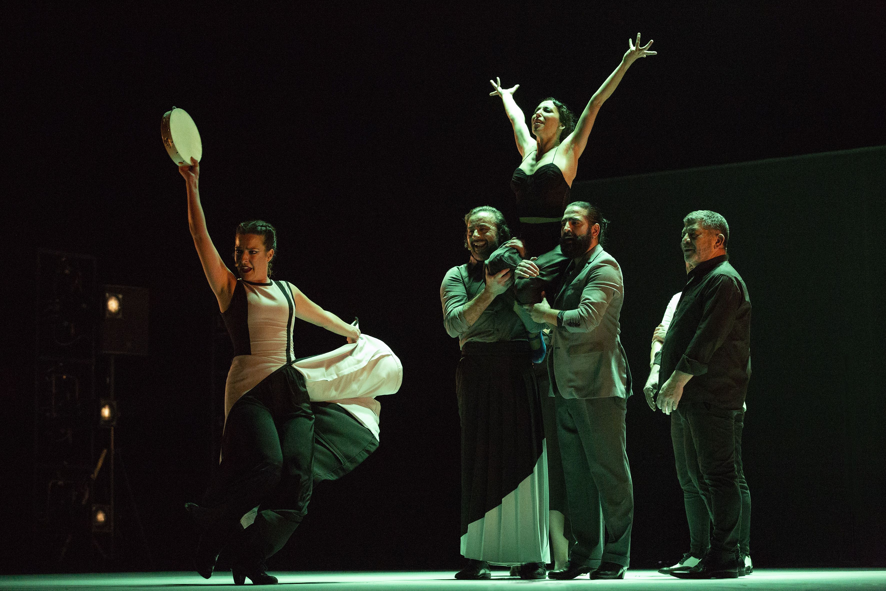 Ana Morales durante la apertura del Festival Flamenco de Nimes 2023 con su espectáculo 'Peculiar'.