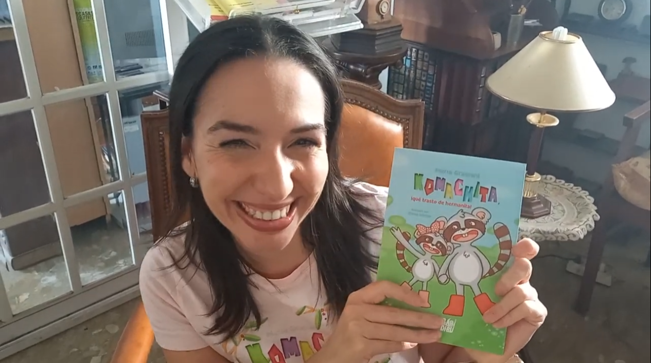 La sevillana María Graciani posa tras la entrevista.