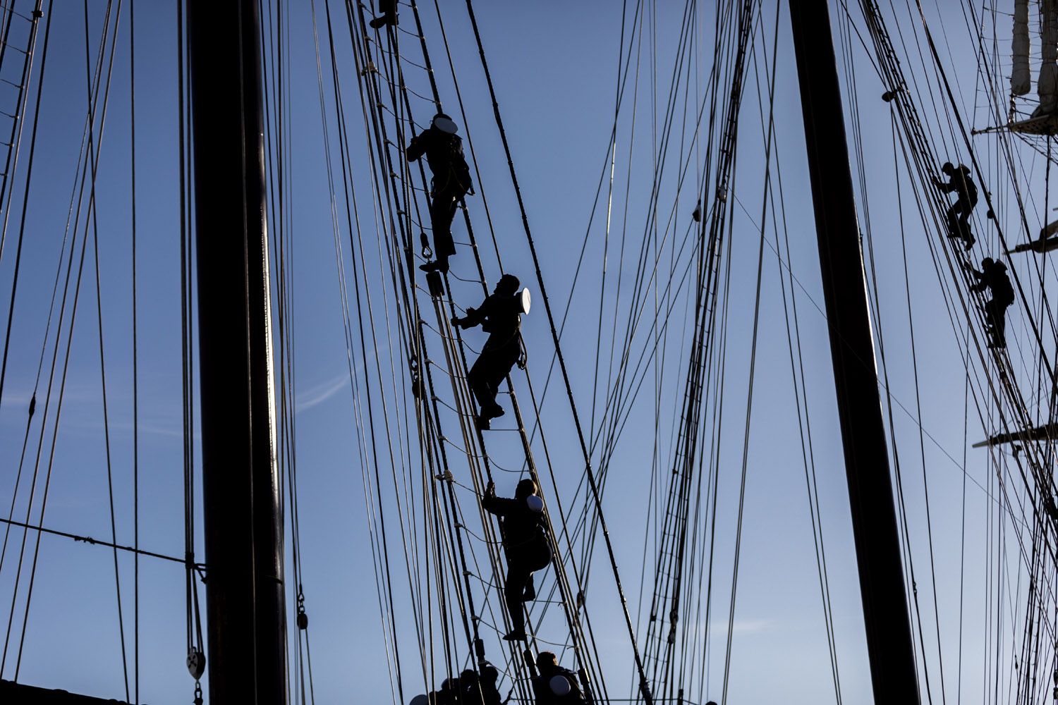 El buque escuela Juan Sebastián de Elcano sale de Cádiz 12 El buque escuela Juan Sebastián de Elcano sale de Cádiz 12