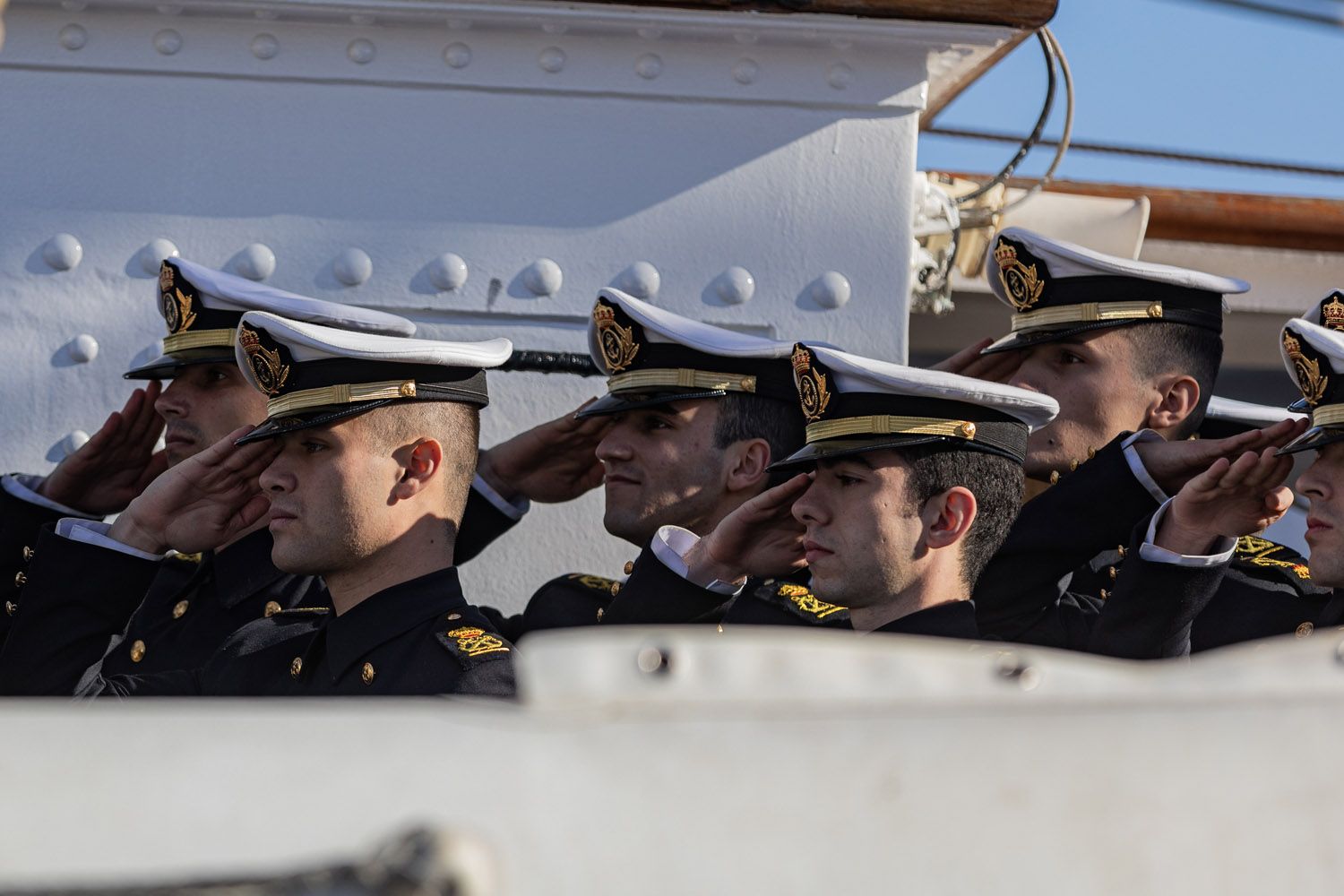 El buque escuela Juan Sebastián de Elcano sale de Cádiz 35 El buque escuela Juan Sebastián de Elcano sale de Cádiz 35