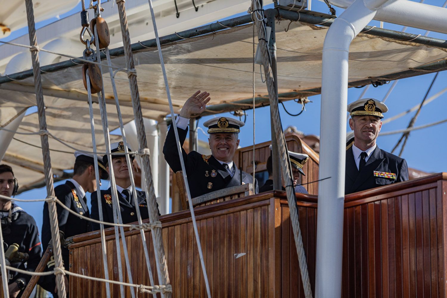 El buque escuela Juan Sebastián de Elcano sale de Cádiz 37 El buque escuela Juan Sebastián de Elcano sale de Cádiz 37