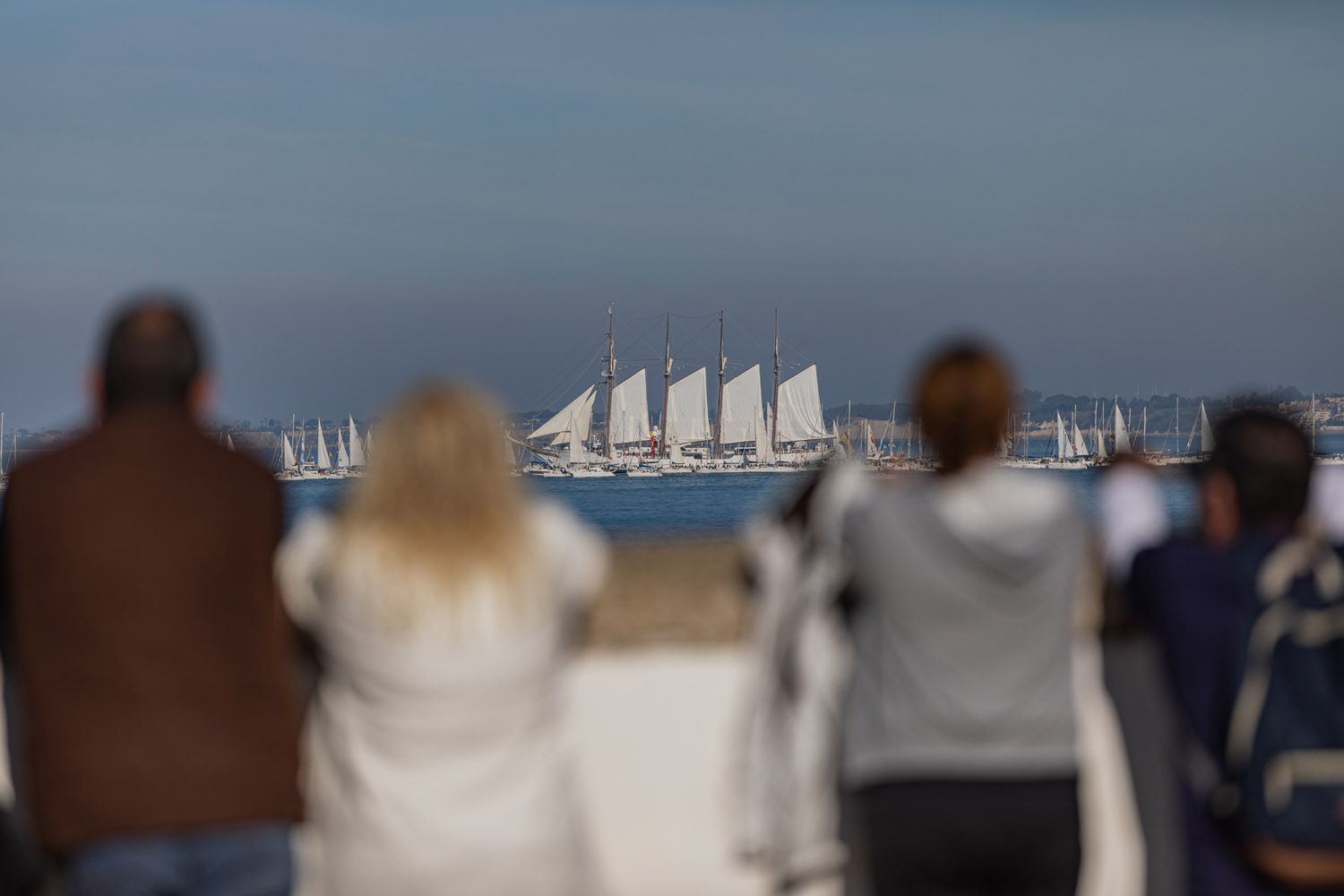 El buque escuela Juan Sebastián de Elcano sale de Cádiz 47 El buque escuela Juan Sebastián de Elcano sale de Cádiz 47
