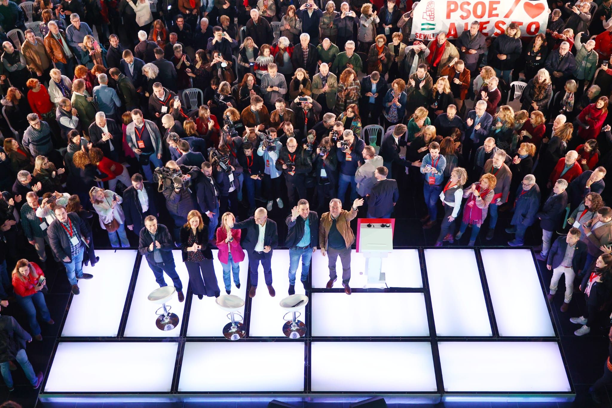Pedro Sánchez, antes del acto en Sevilla.
