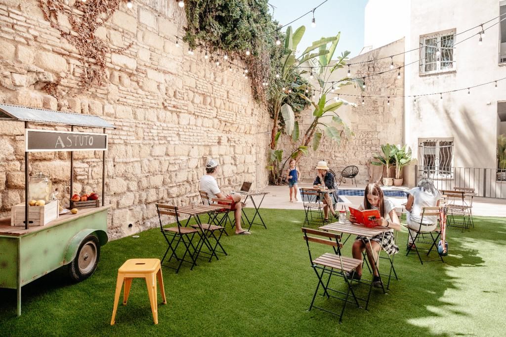 Vista del renovado 'hostel boutique' que abre en la calle Chancillería de Jerez.