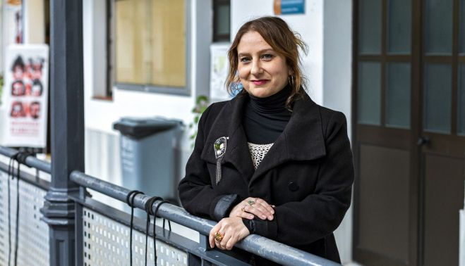 Vanesa Benítez posa en la sala Palafox, antes de la primera jornada del curso.