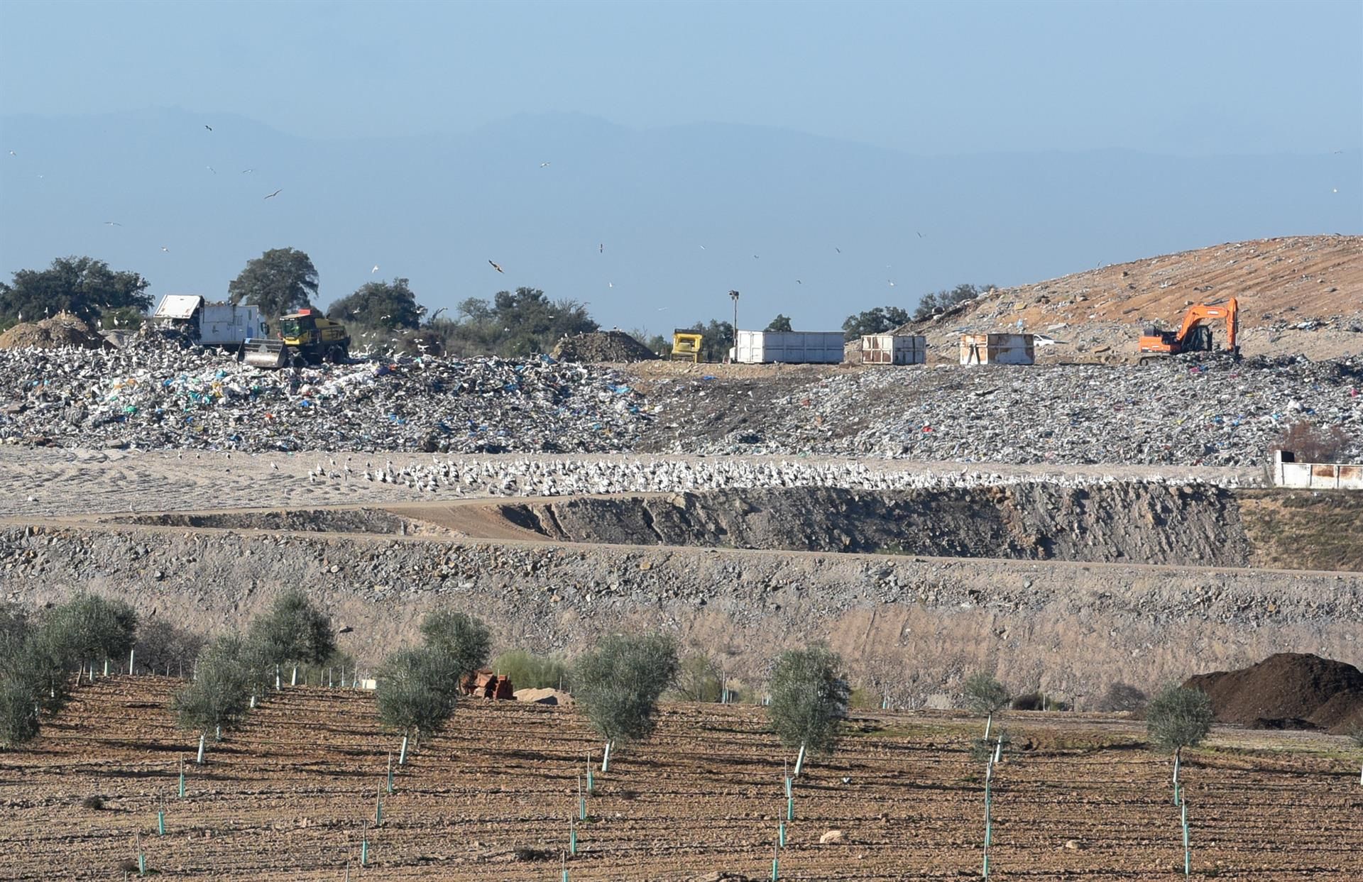 Imagen del vertedero de Toledo conocido como el Ecoparque. EP Imagen del vertedero de Toledo conocido como el Ecoparque. EP