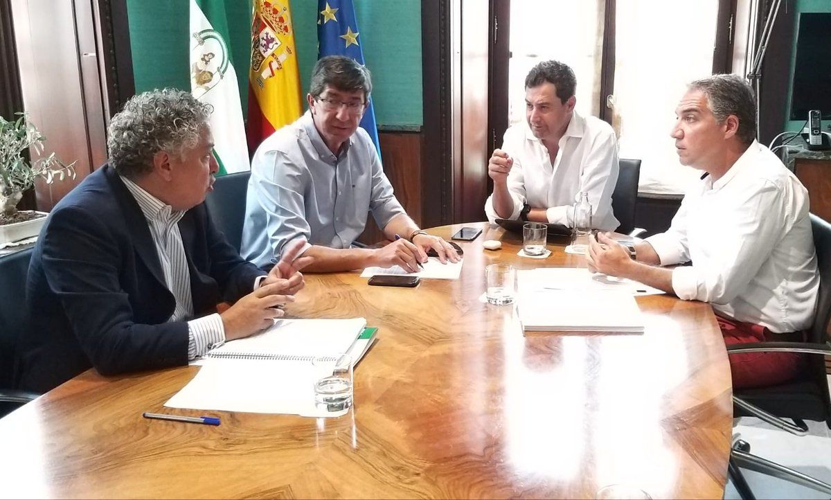 Moreno, Marín y Bendodo, reunidos este pasado lunes ante la alerta sanitaria que vive Andalucía por la listeriosis.