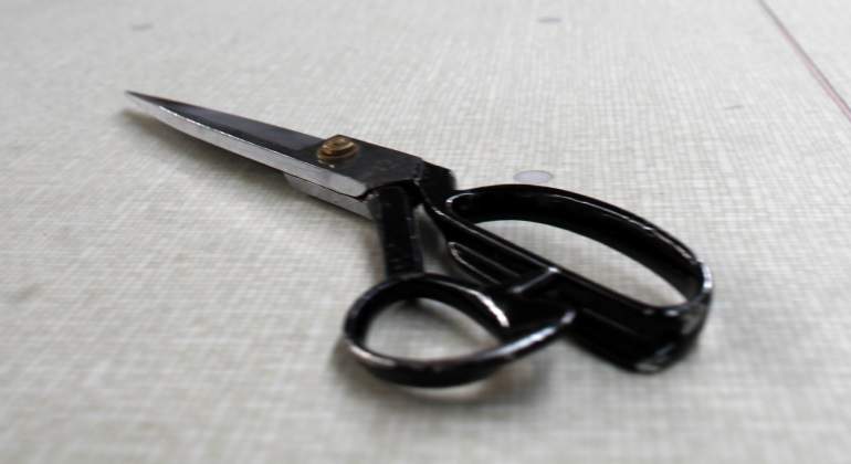 Unas tijeras en una foto de archivo.