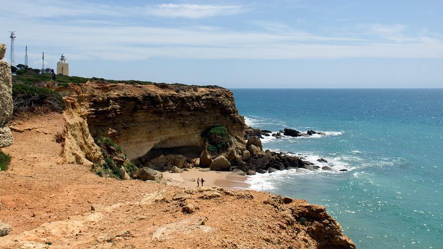 Una de las calas de Roche.  PATRONATO DE CÁDIZ