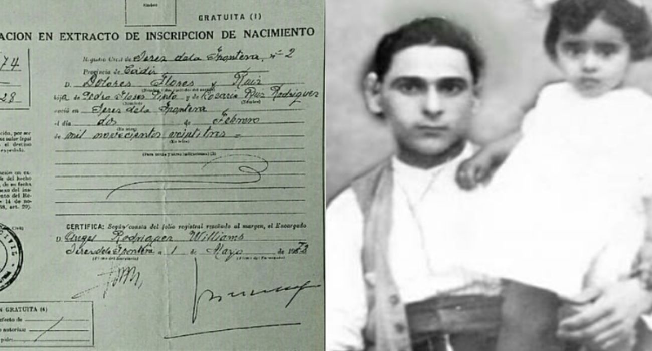 El documento de inscripción del nacimiento de Lola Flores, que aparece en brazos de su padre.