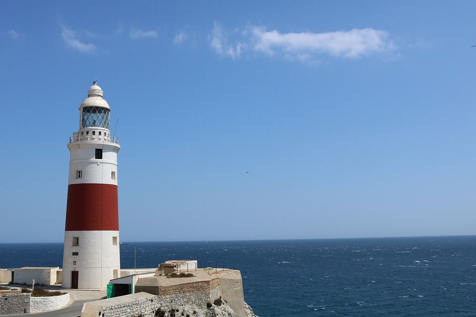 Faro de Punta Europa, en Gibraltar. FOTO: Pixabay