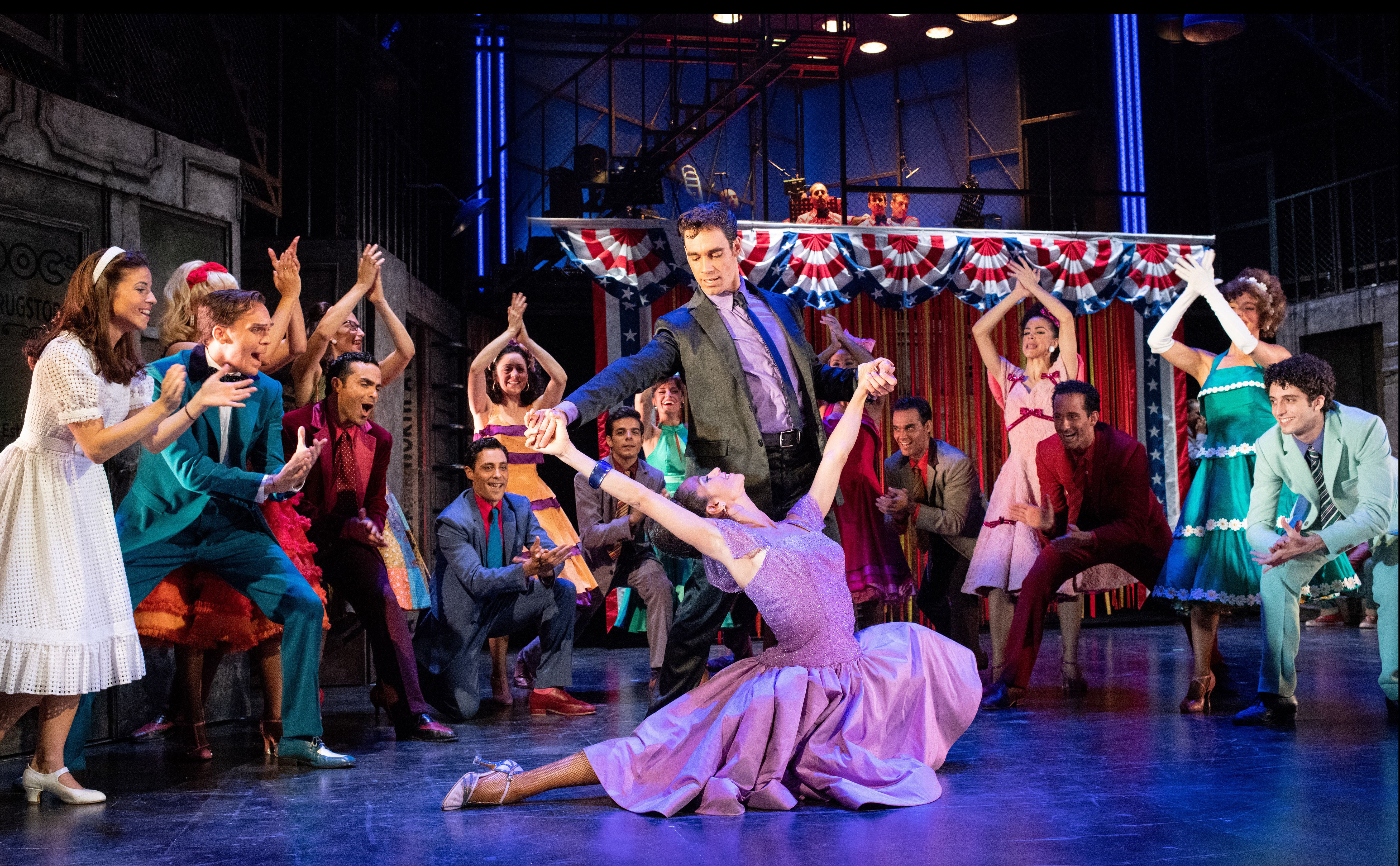 Мюзикл парень. Kinky boots мюзикл. Мюзикл парень. Мужчина моей мечты мюзикл воронеж. Upstairs at the gatehouse.