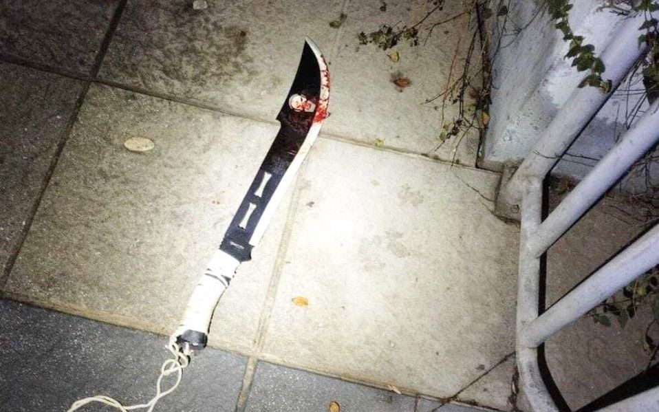 El arma con el que el yihadista ha podido matar al sacerdote en Algeciras.