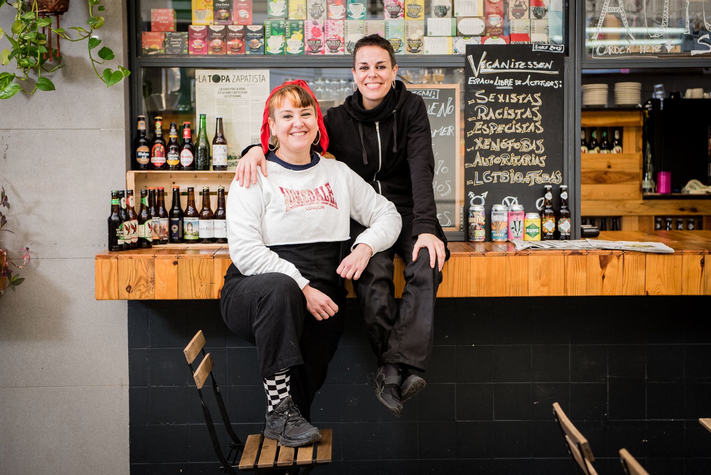 Anabel e Irene, dos de las responsables de Veganitessen.