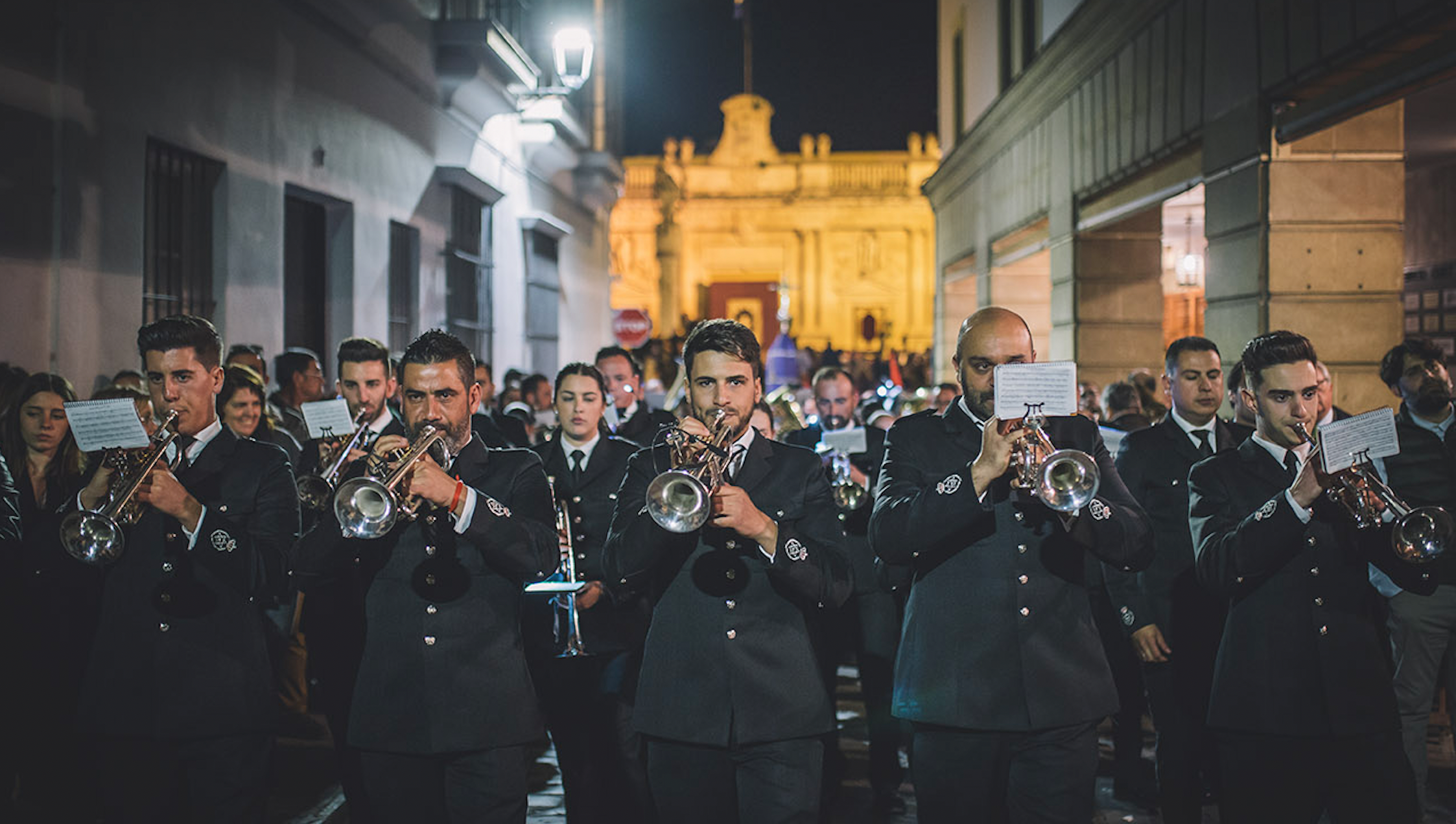 En la imagen, la agrupación La Estrella de Dos Hermanas en Semana Santa.