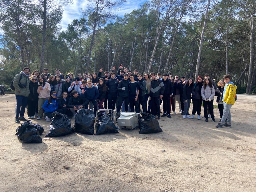 El alumnado del IES Savater que ha participado en la actividad.