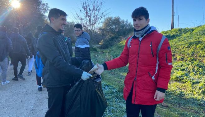 Dos de los alumnos del instituto jerezano.