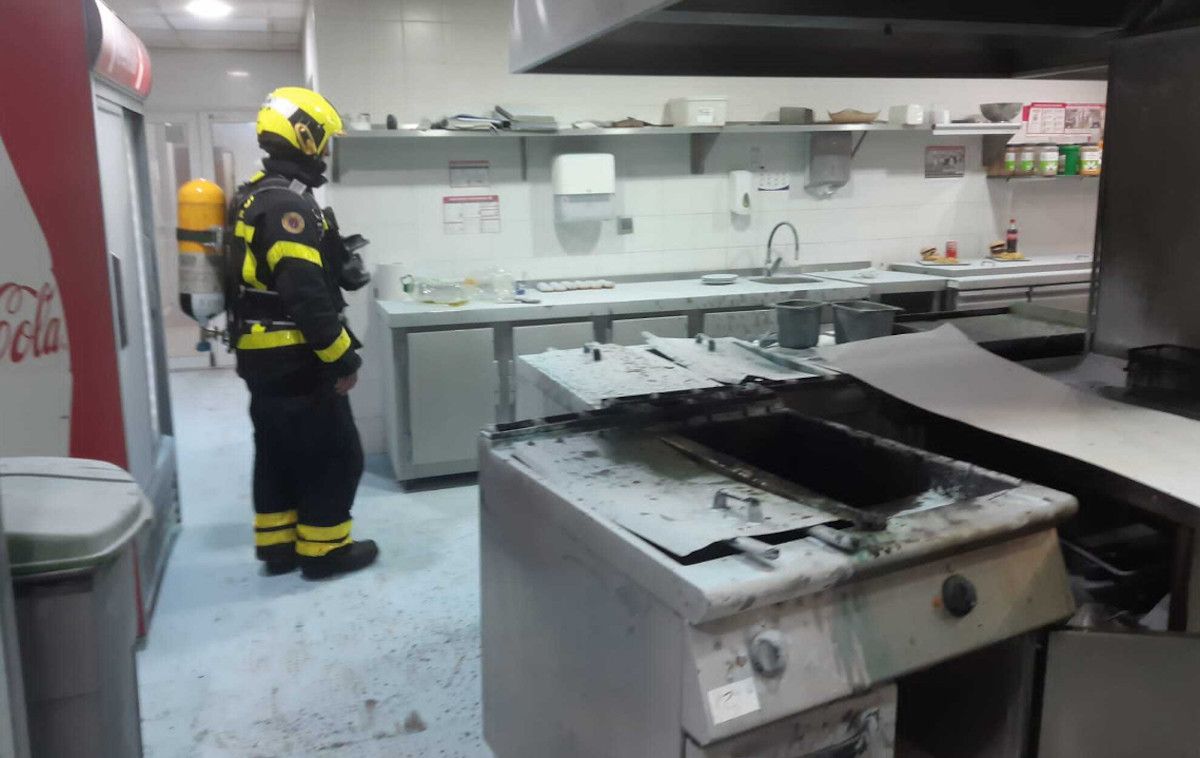 Incendio en la cafetería del Hospital de Jerez. 
