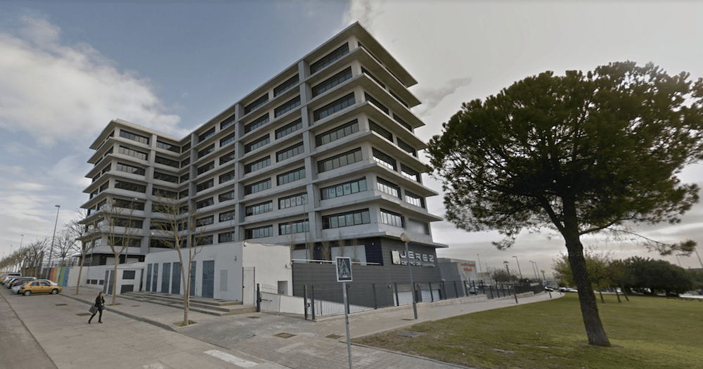 El edificio donde se iba a instalar el Centro Educativo Jerez. IMAGEN: GOOGLE MAPS
