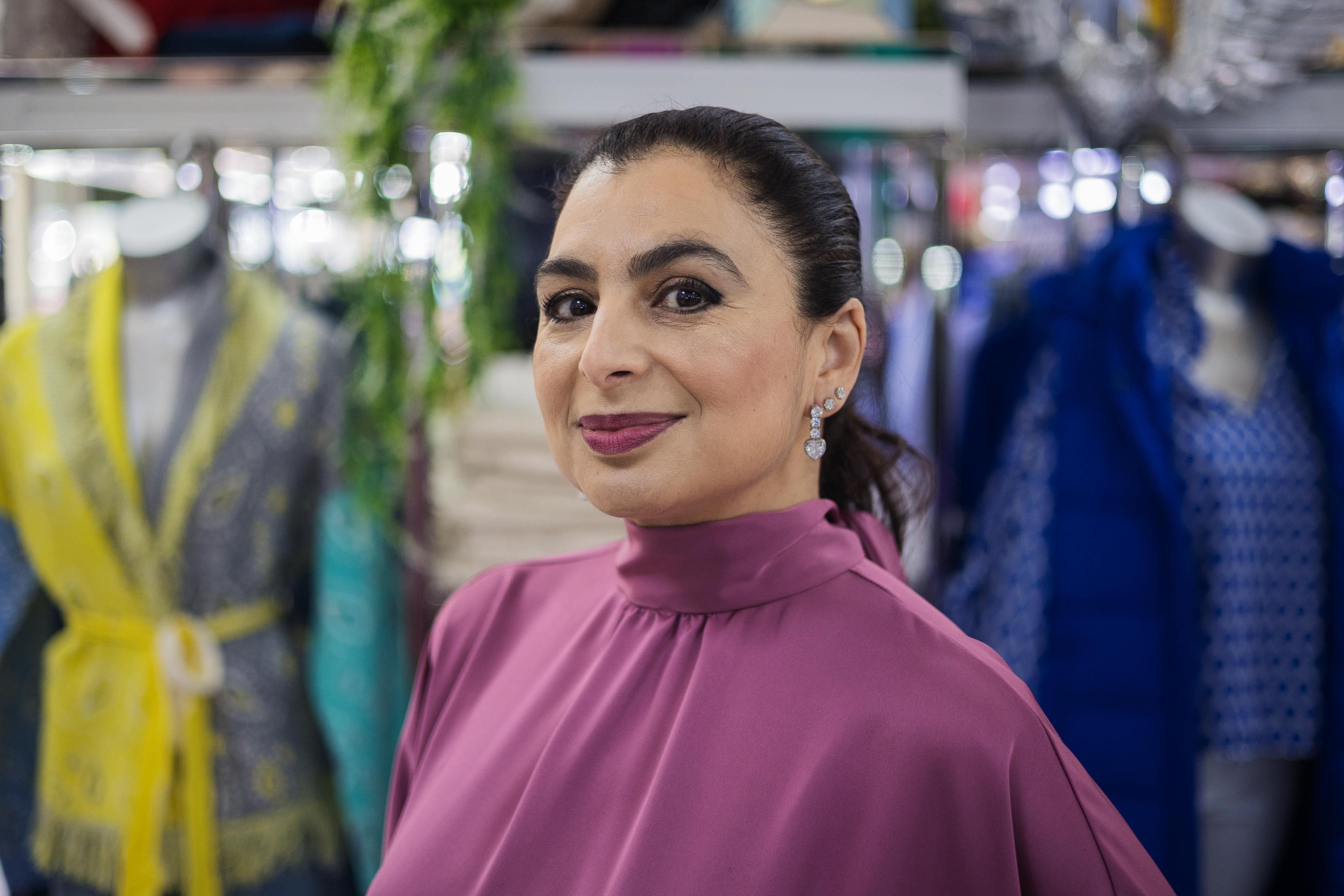 Juana Soto, la reina flamenca de la moda anticrisis en las redes, retratada este martes en su tienda.