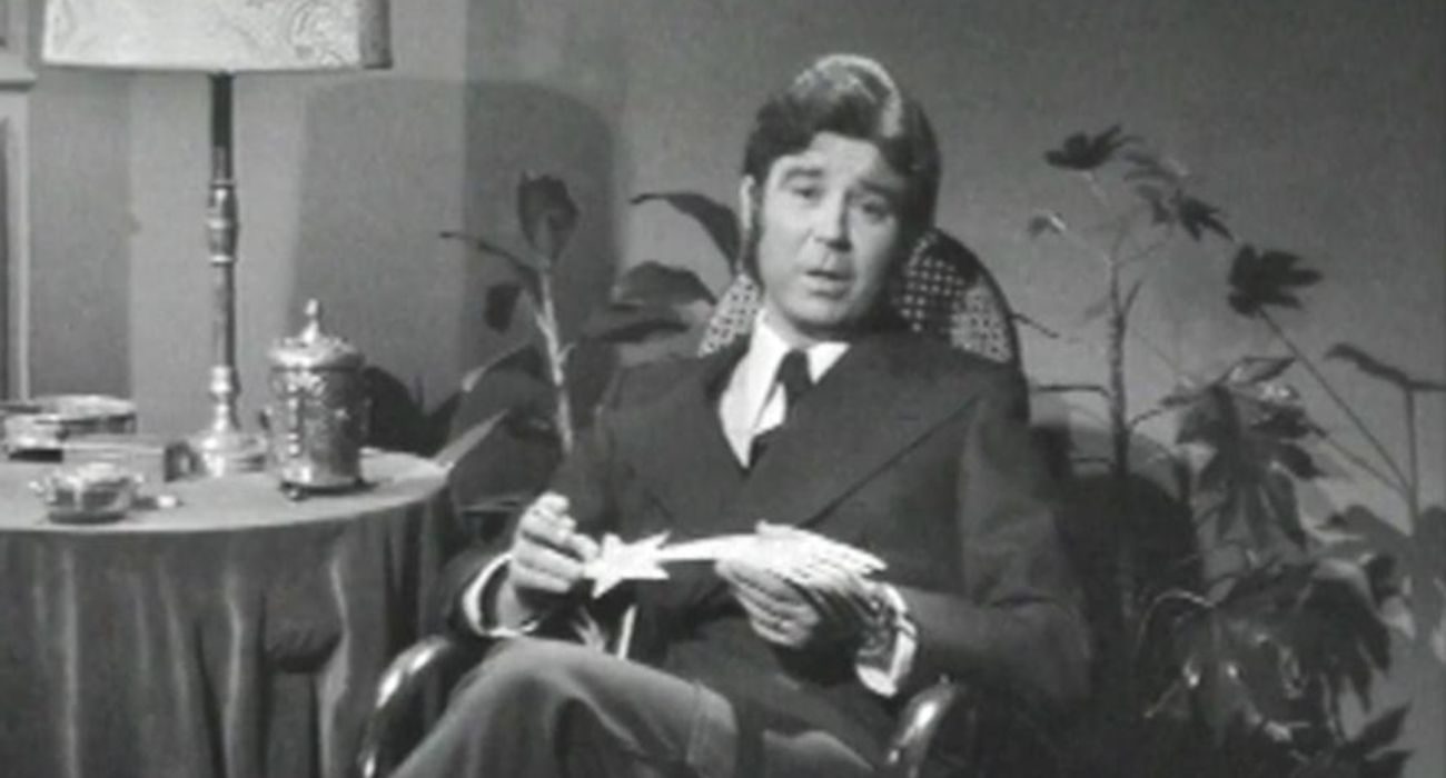 Pepe Antequera, histórico presentador y actor de doblaje, en uno de los especiales navideños que presentó en TVE.