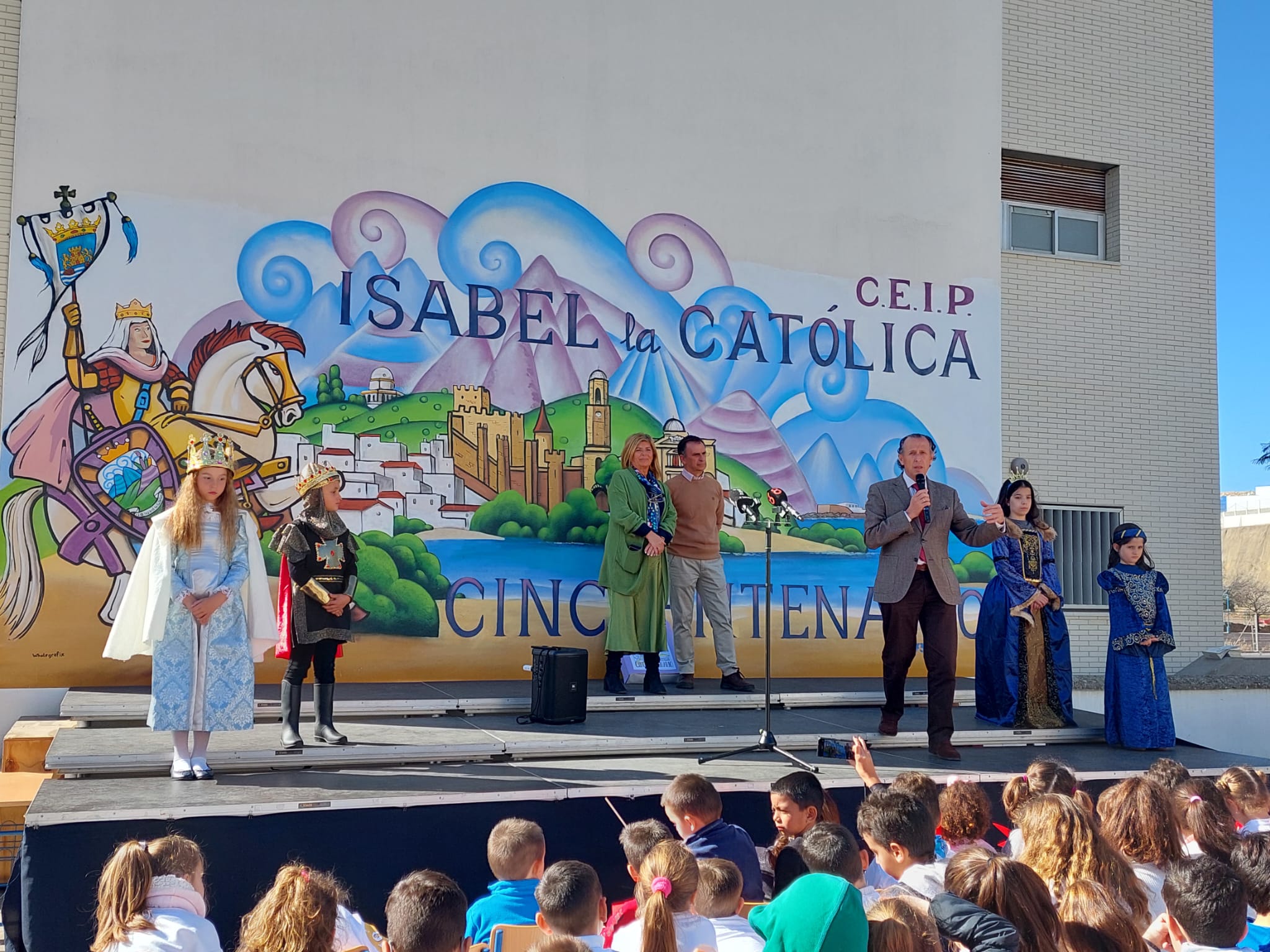 Actos con motivo del 50 aniversario del CEIP Isabel La Católica en Chiclana.