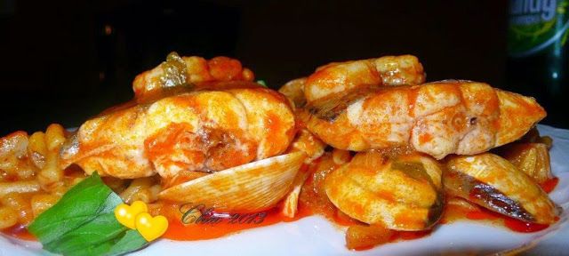 Una receta de pez sable con fideos.