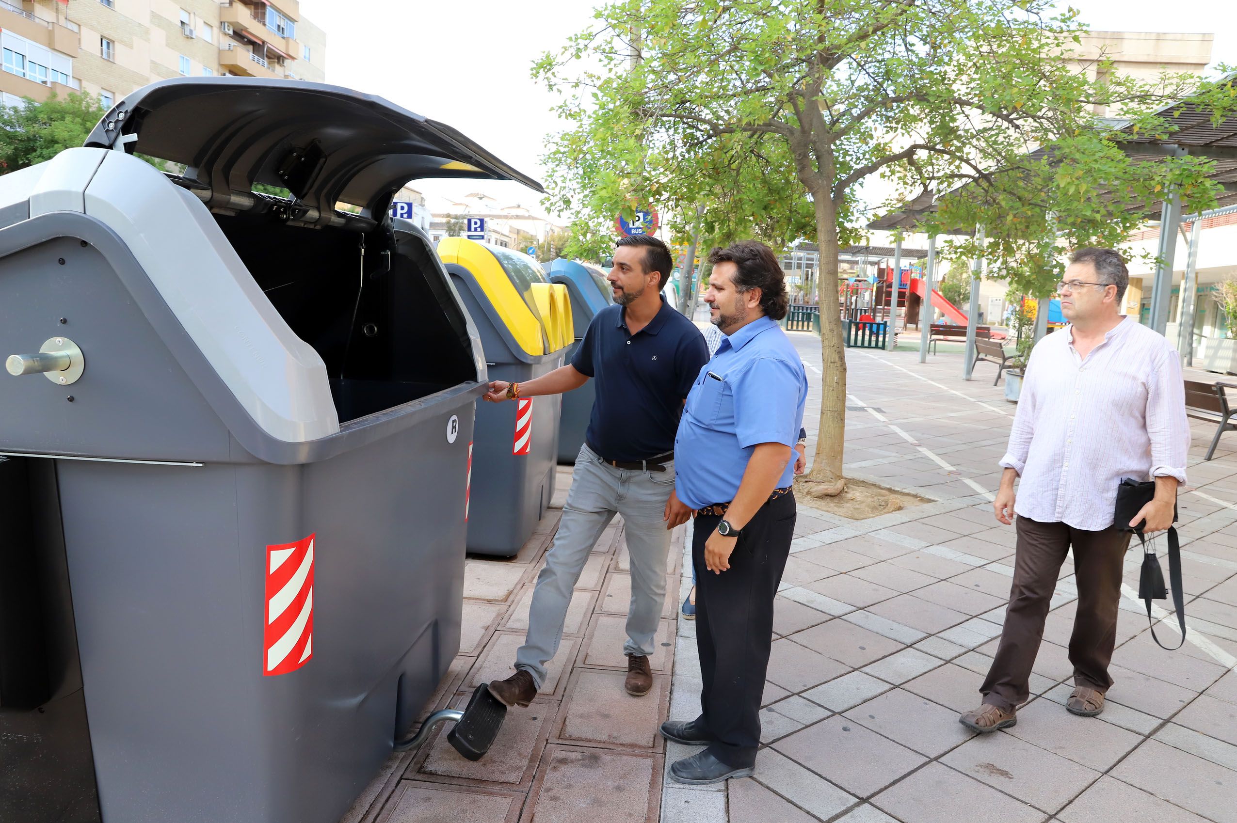 Nuevos contenedores en la zona de Madre de Dios.