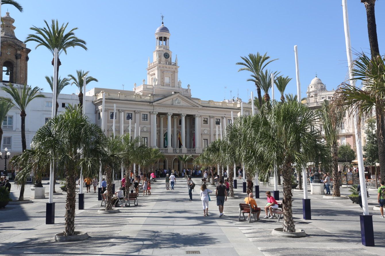 La plaza de San Juan de Dios en Cádiz, donde ha caído el primer premio de la Lotería Nacional. 