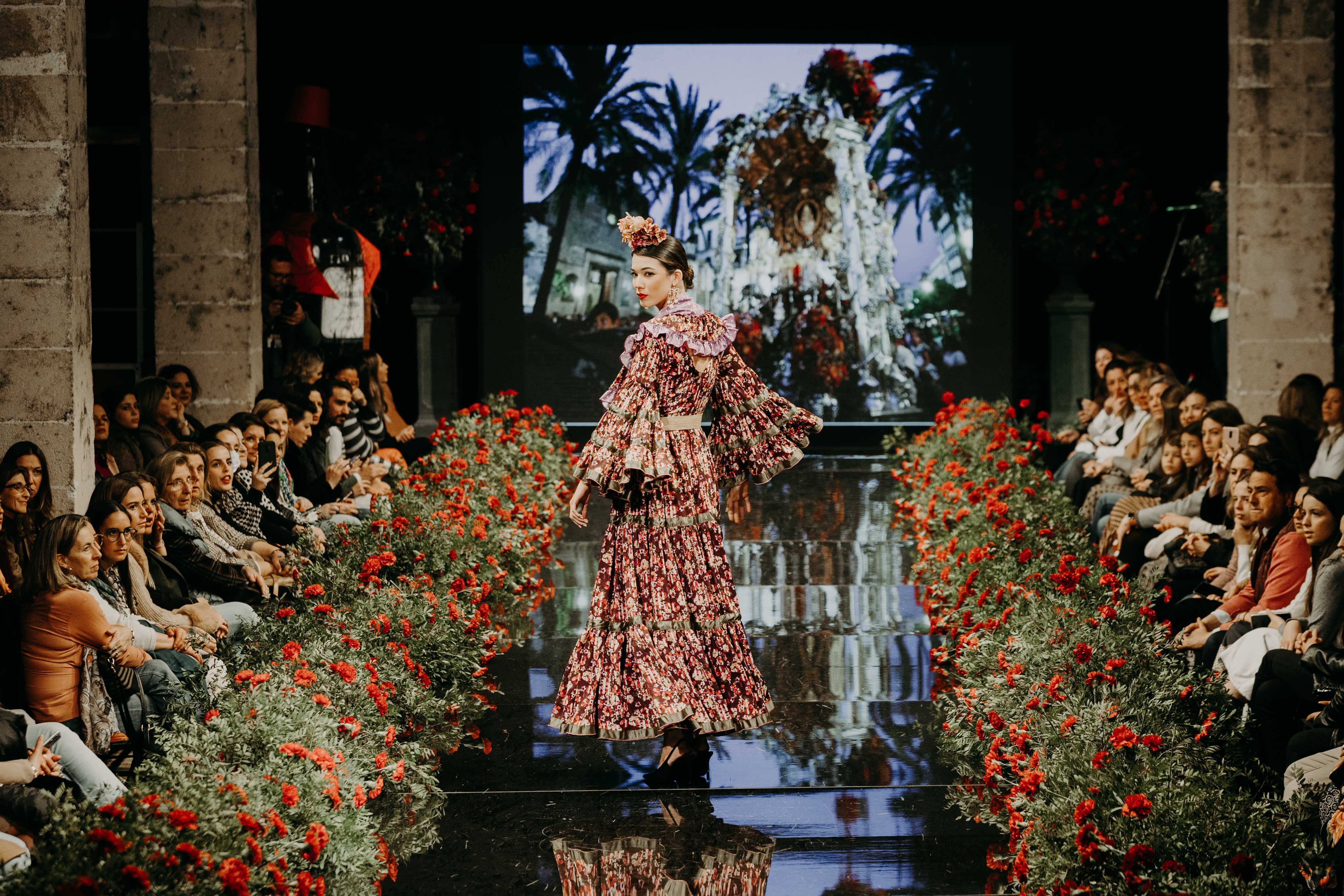 Desfile benéfico hermandad del Rocío de Jerez