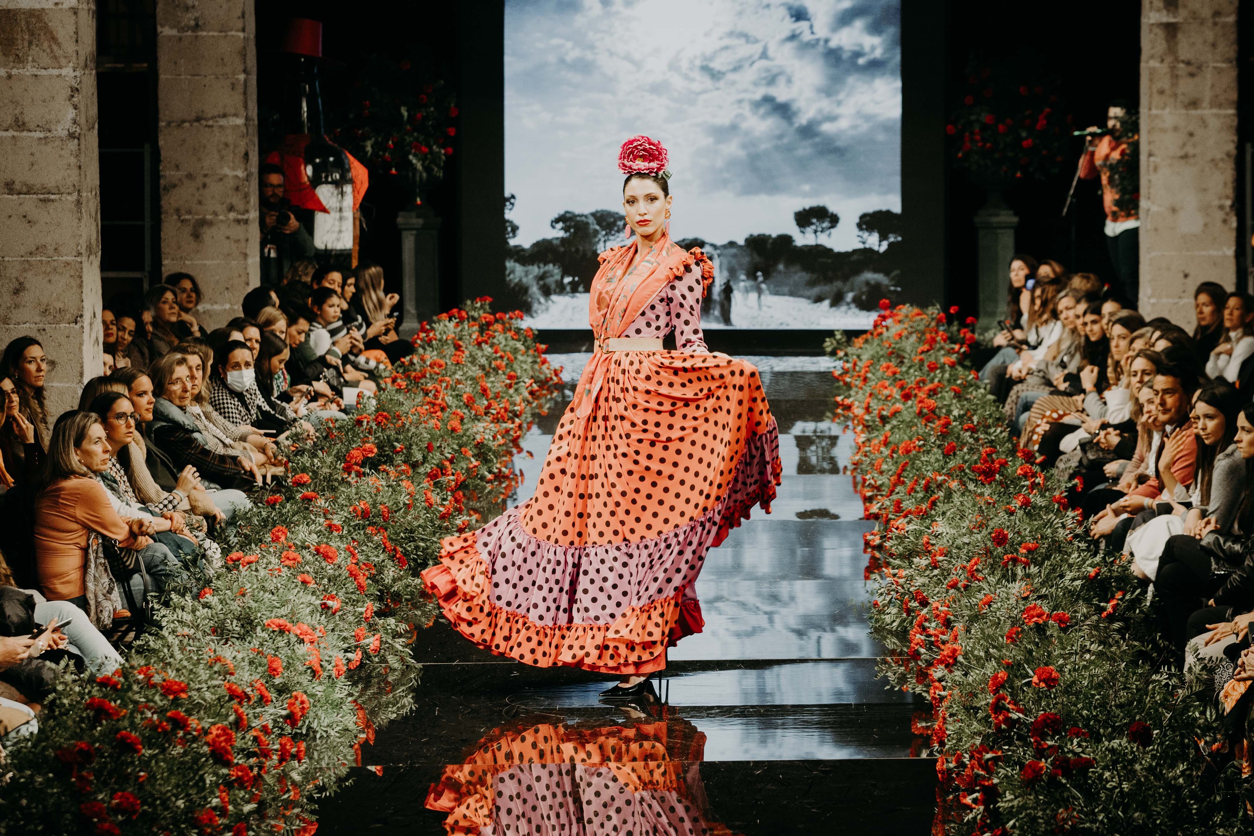 Desfile benéfico hermandad del Rocío de Jerez