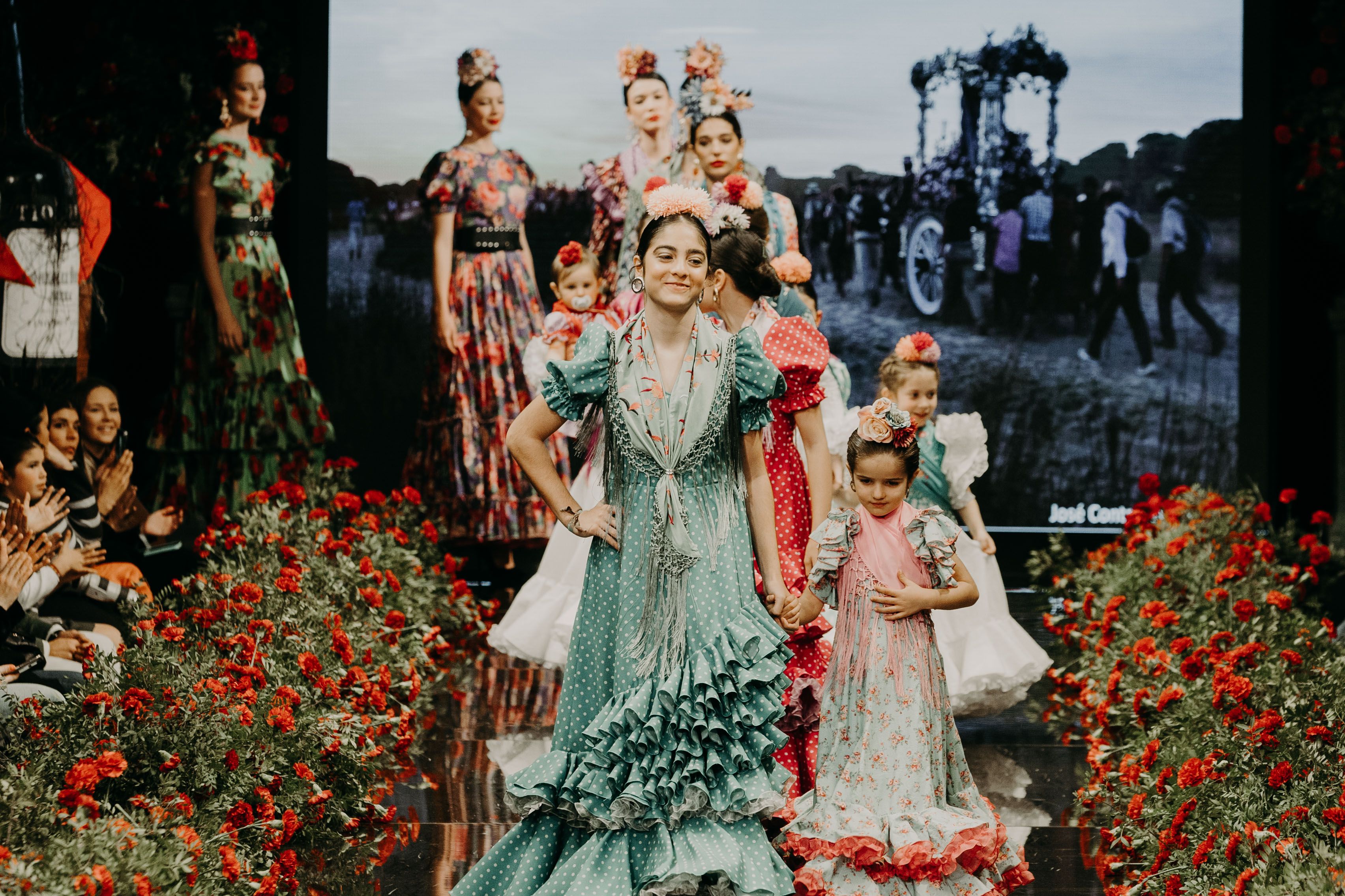 Desfile benéfico hermandad del Rocío de Jerez