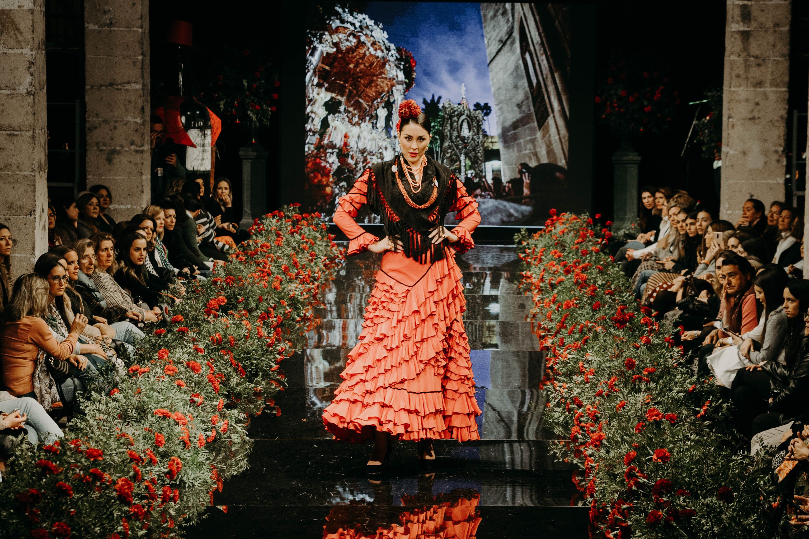 Desfile benéfico hermandad del Rocío de Jerez
