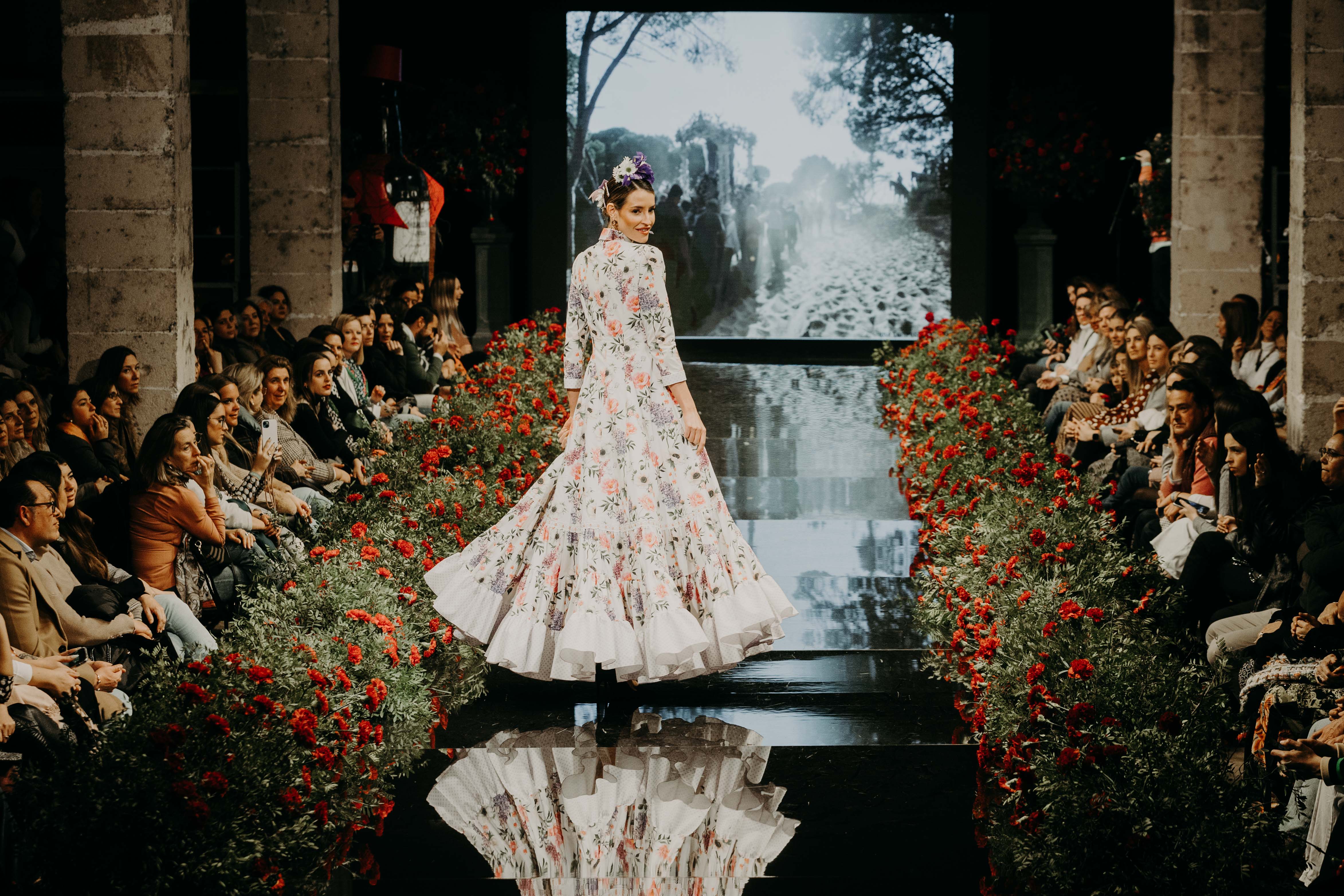 Desfile benéfico hermandad del Rocío de Jerez
