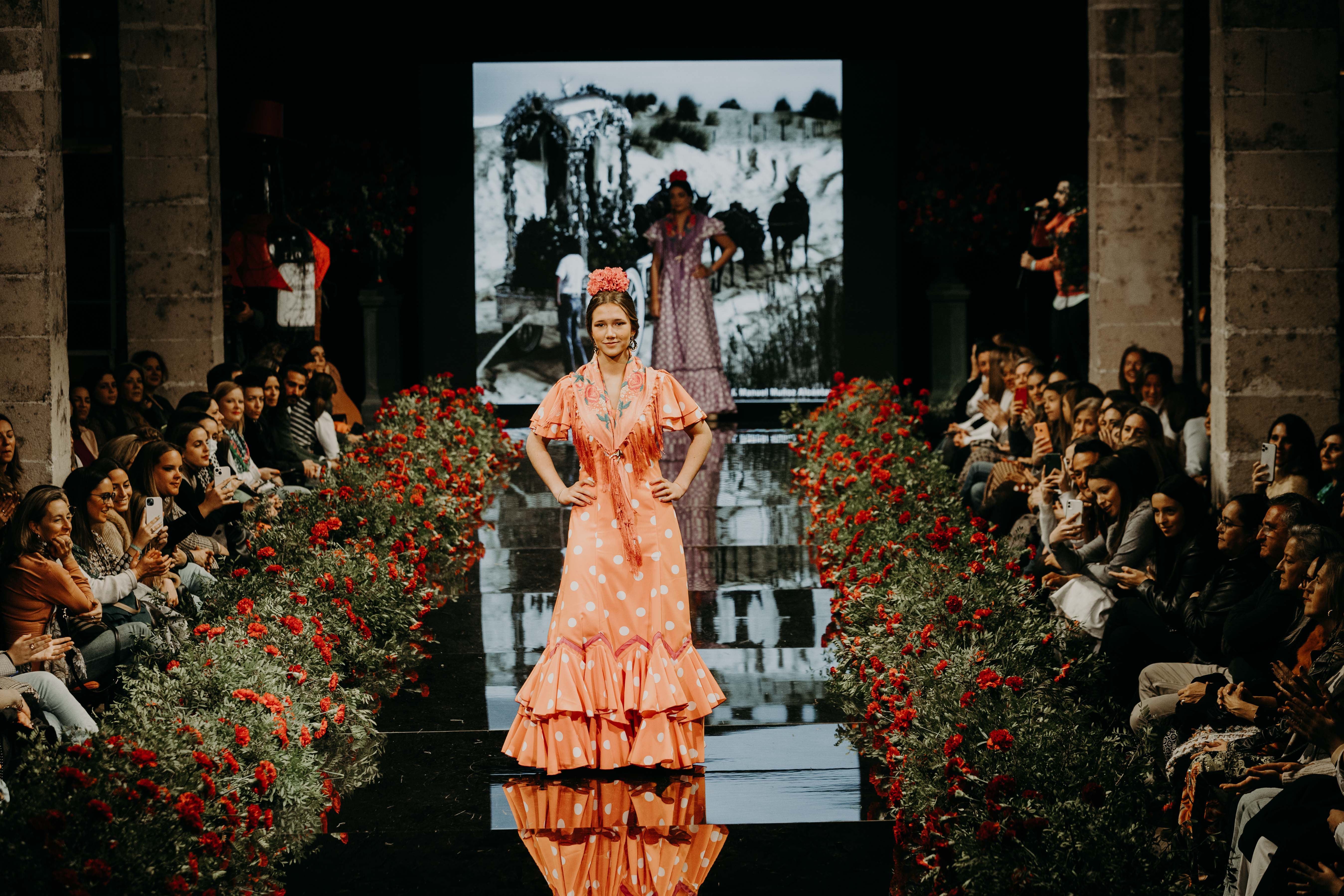 Desfile benéfico hermandad del Rocío de Jerez