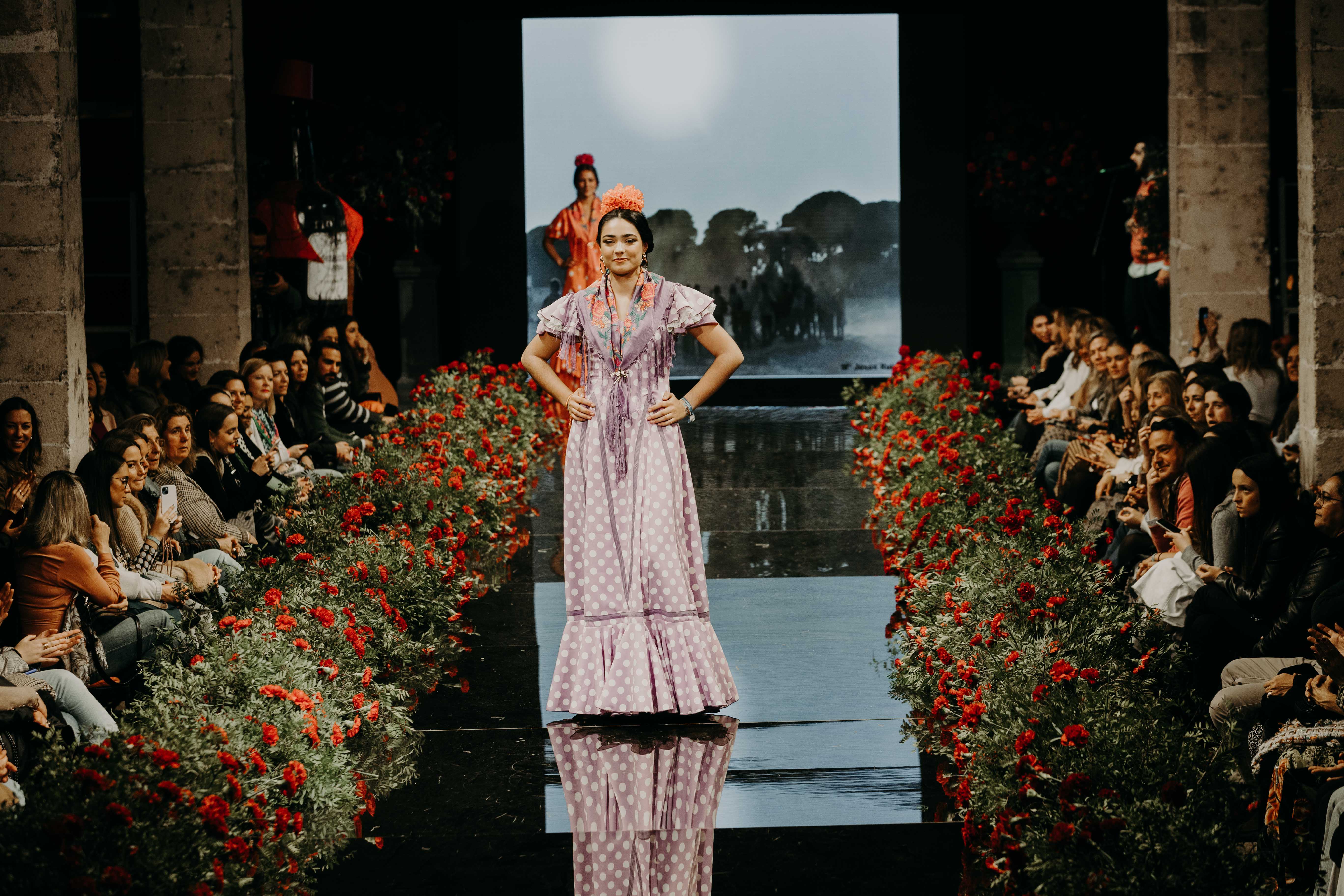 Desfile benéfico hermandad del Rocío de Jerez