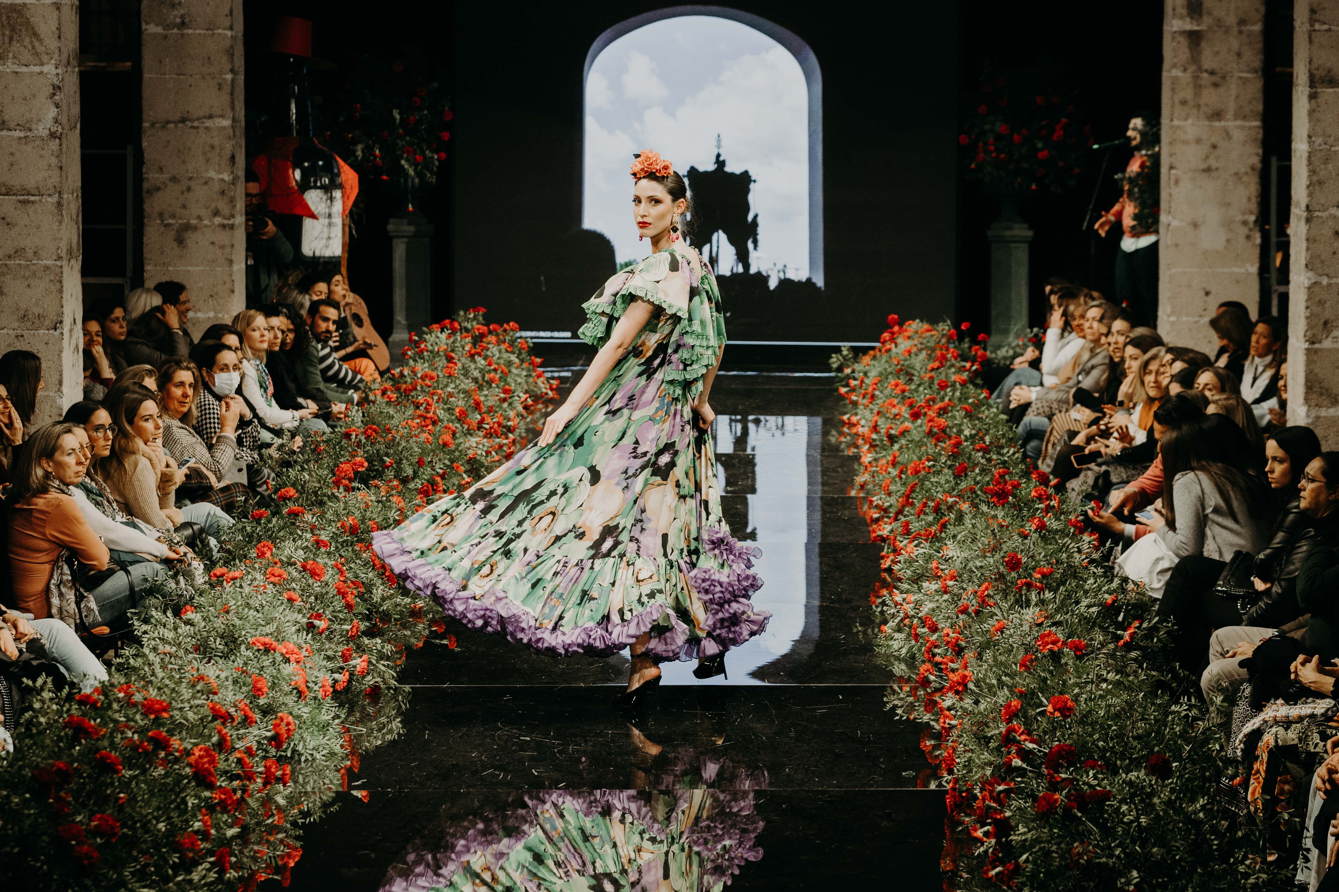 Desfile benéfico hermandad del Rocío de Jerez