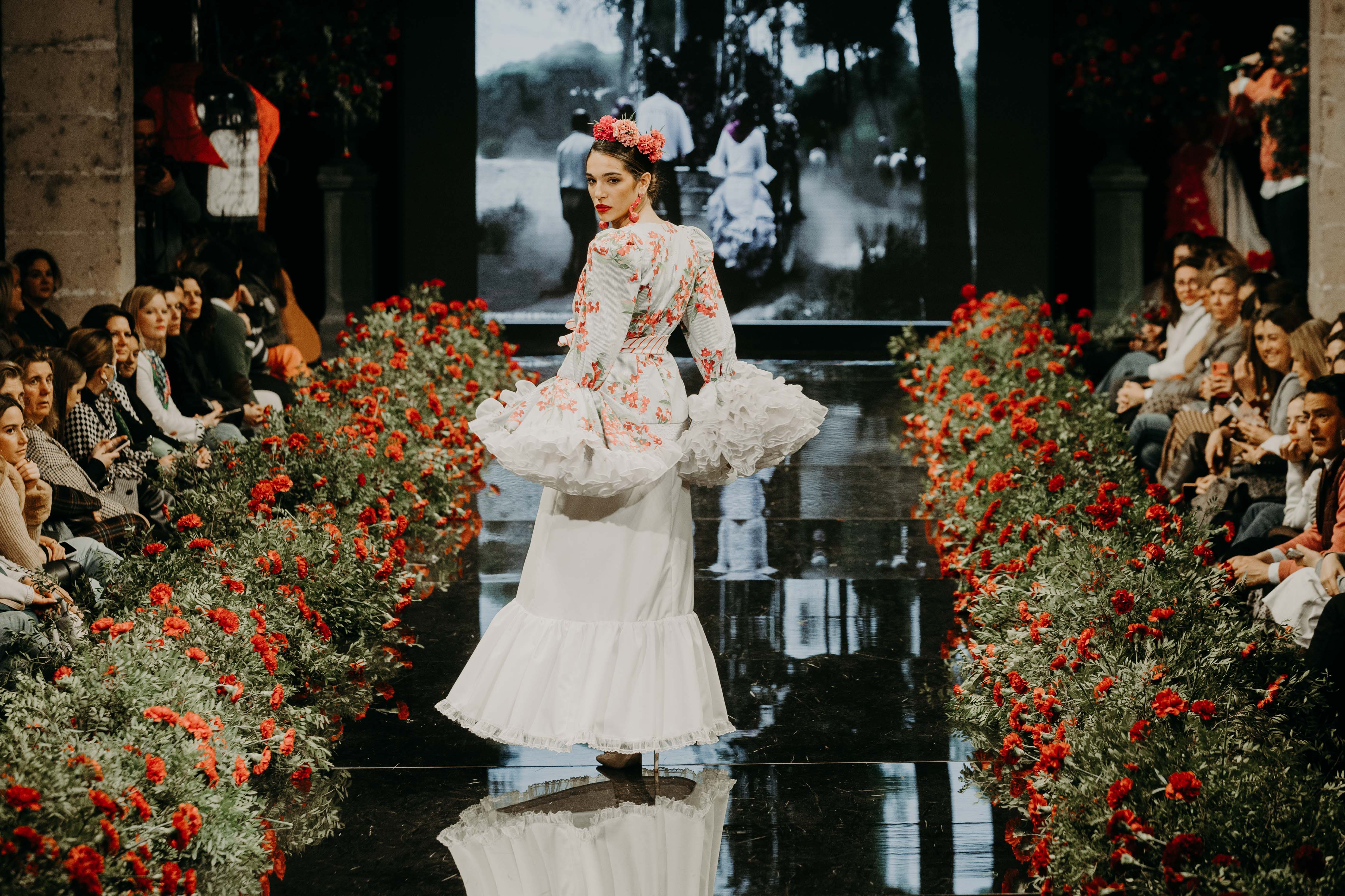Desfile benéfico hermandad del Rocío de Jerez