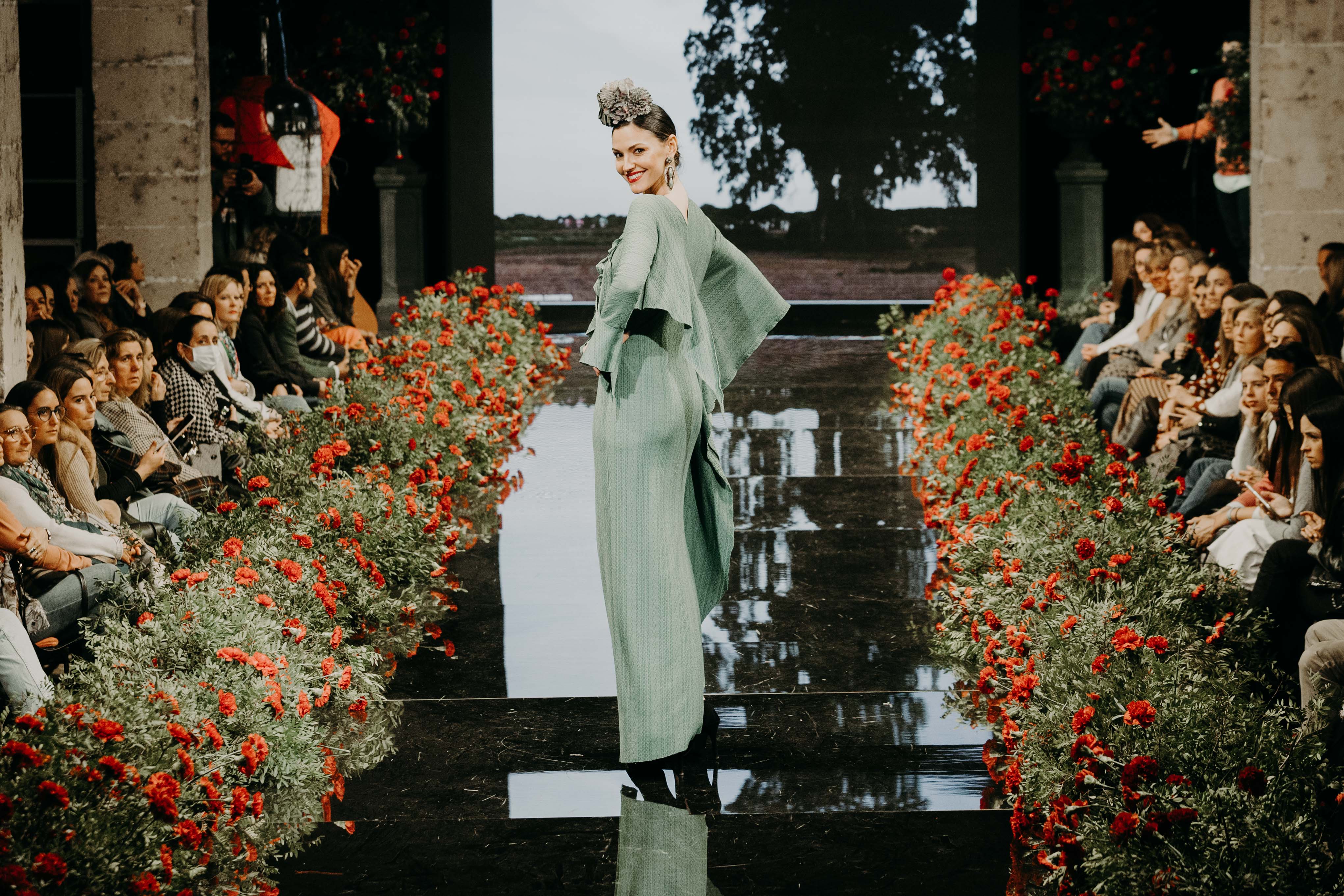Desfile benéfico hermandad del Rocío de Jerez