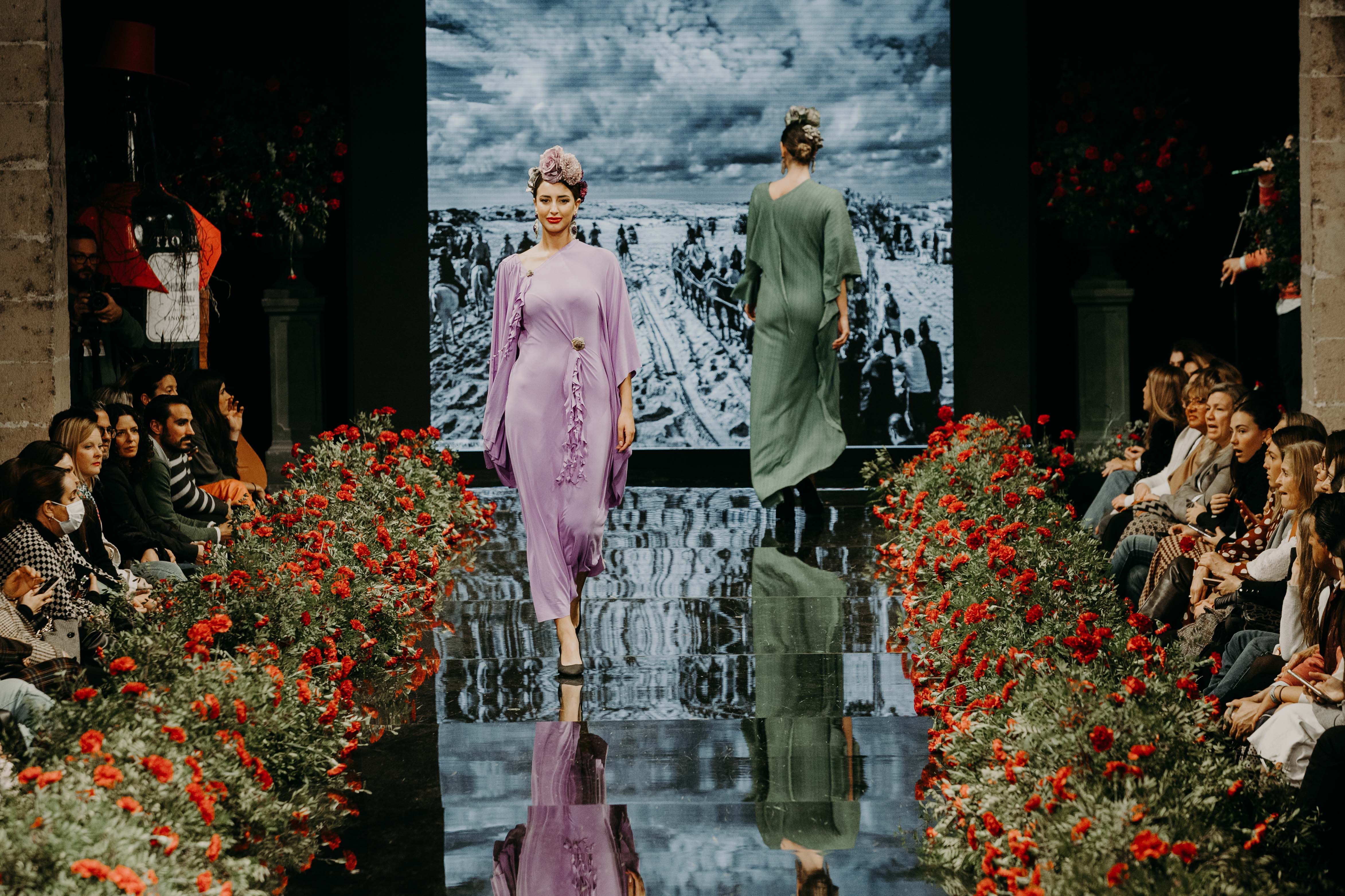 Desfile benéfico hermandad del Rocío de Jerez