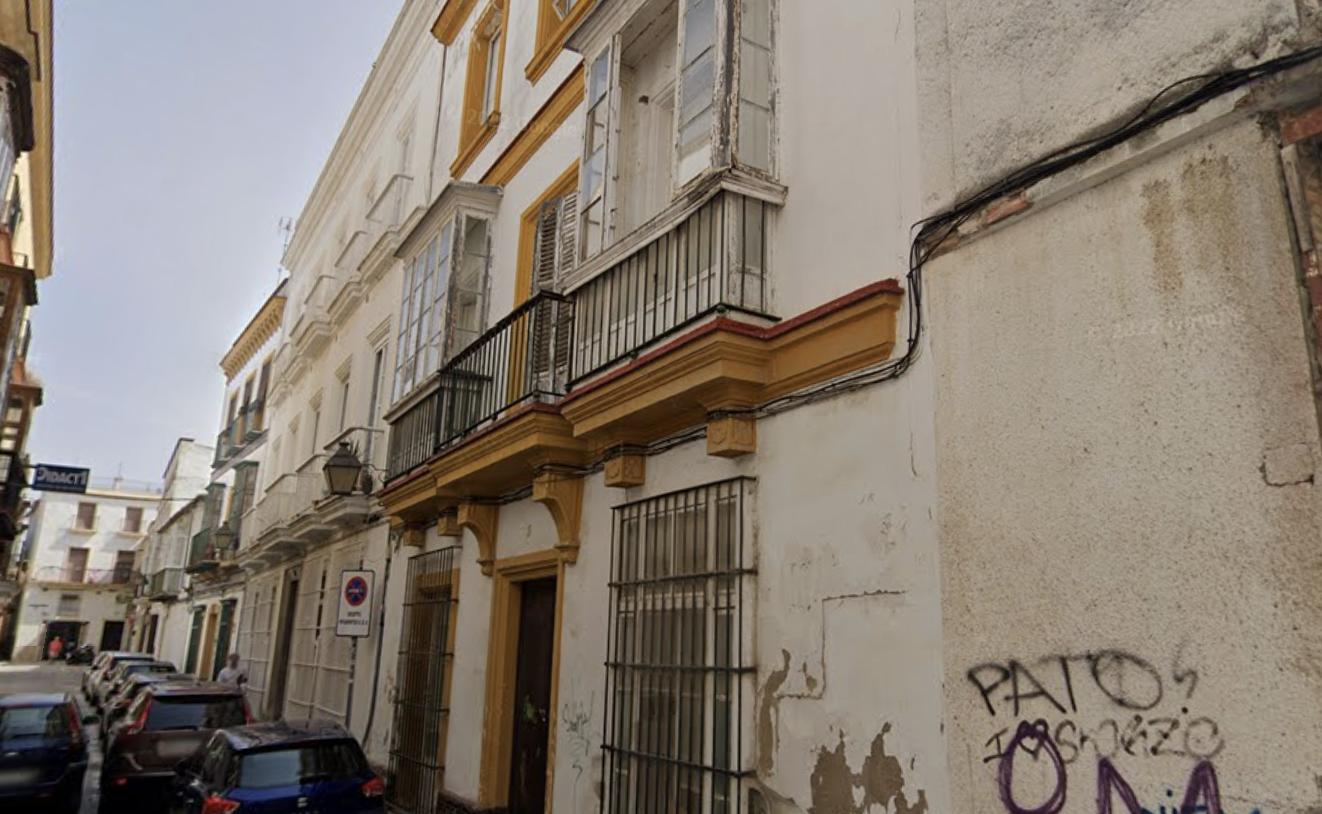 En la imagen de Google Maps, fincas en calle Naranjas, en el centro de Jerez.